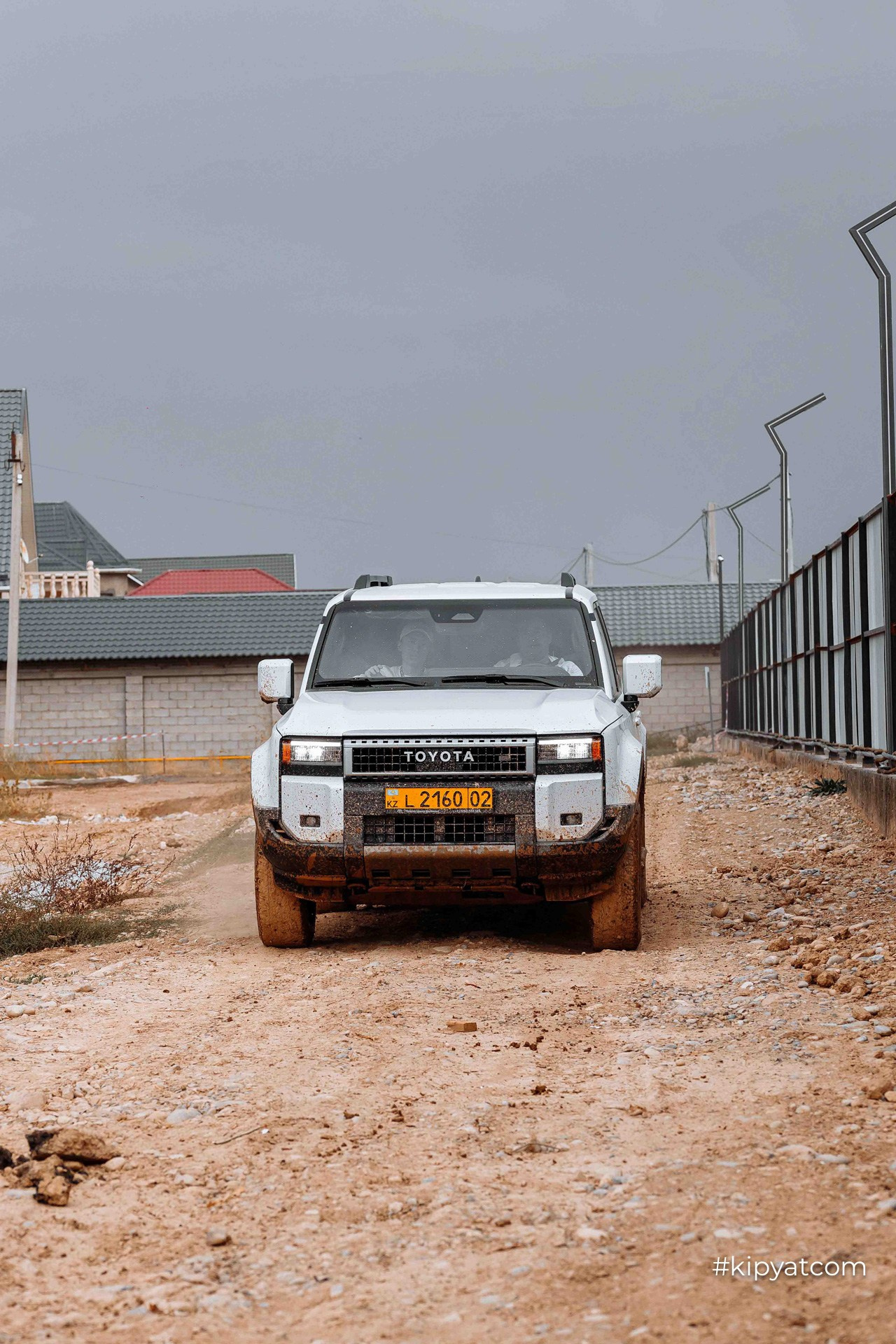 Test Drive TOYOTA CAMRY 80