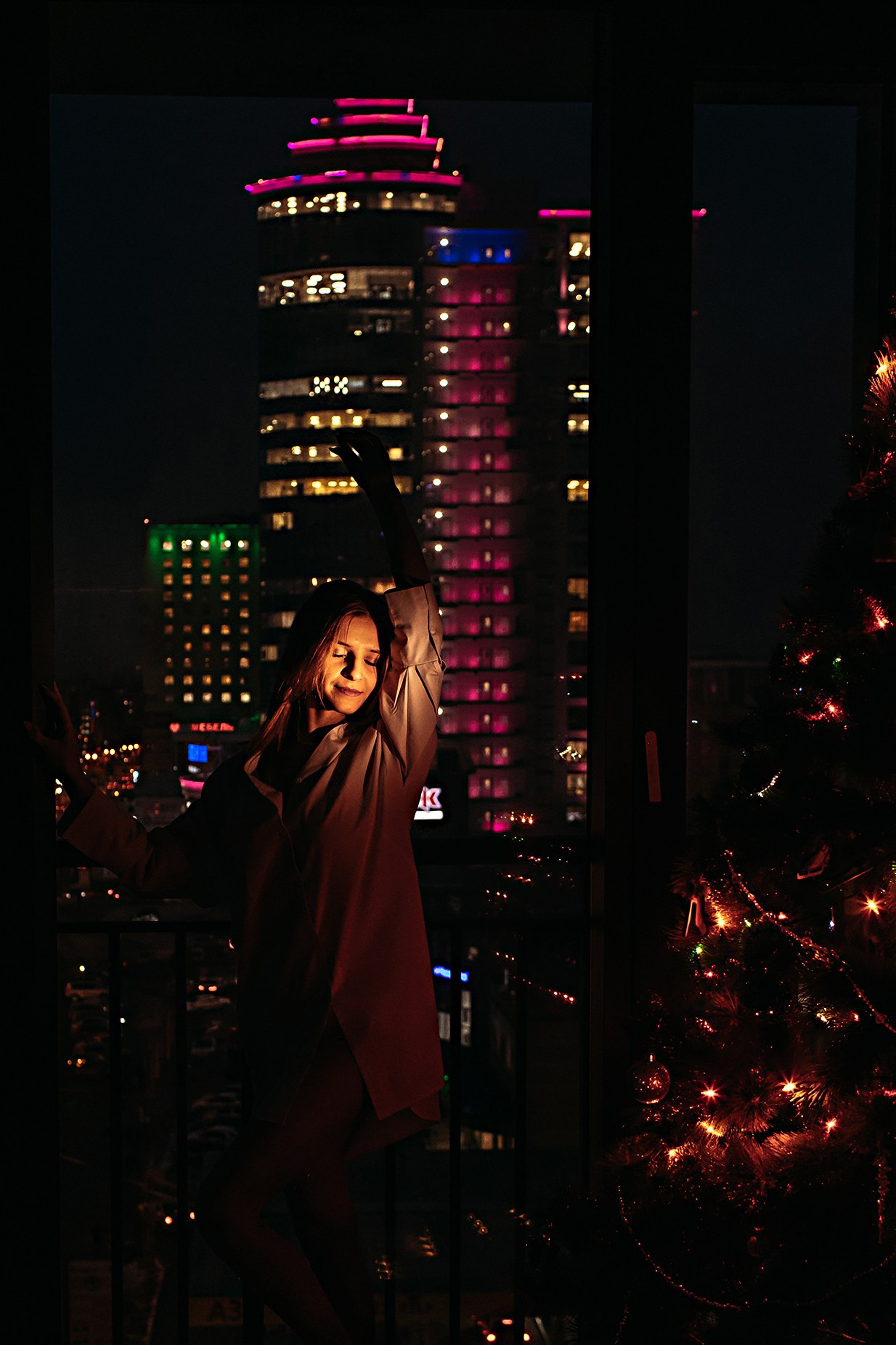 Ксюша в ремонте. Семейный фотограф Тюмень, фотограф на роды Салмина Мария