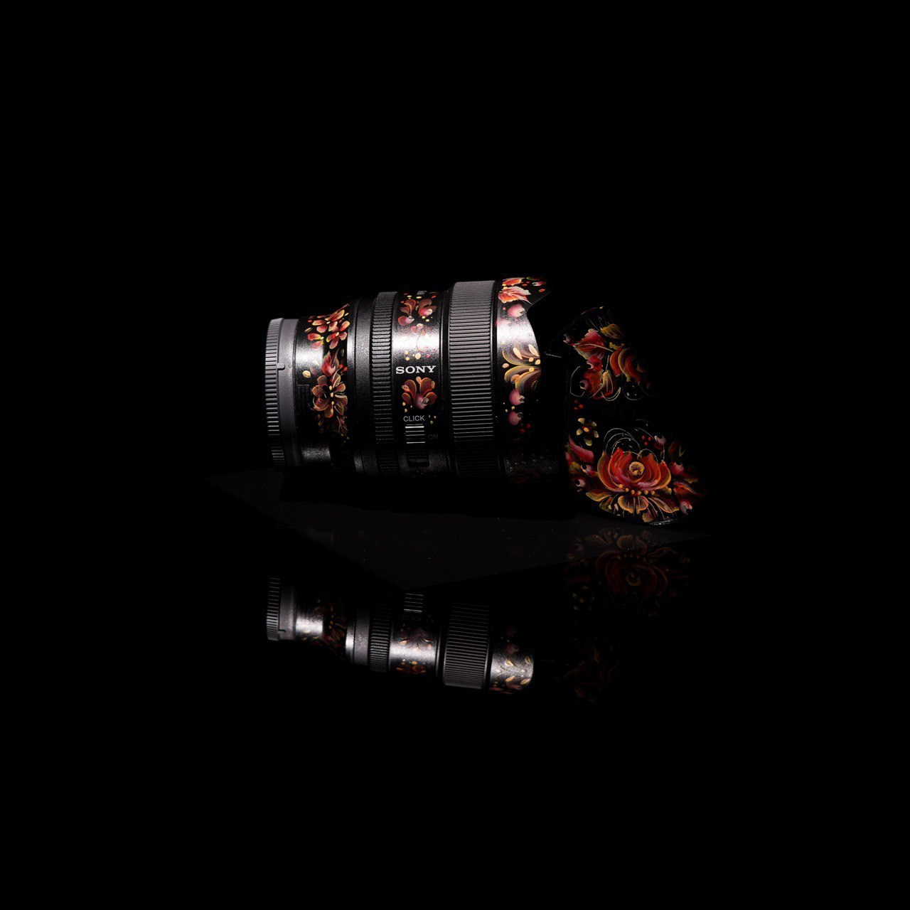 Sony 14 mm f 1,8 GM «Алый цветок». Фото и уникальный кастом объективов