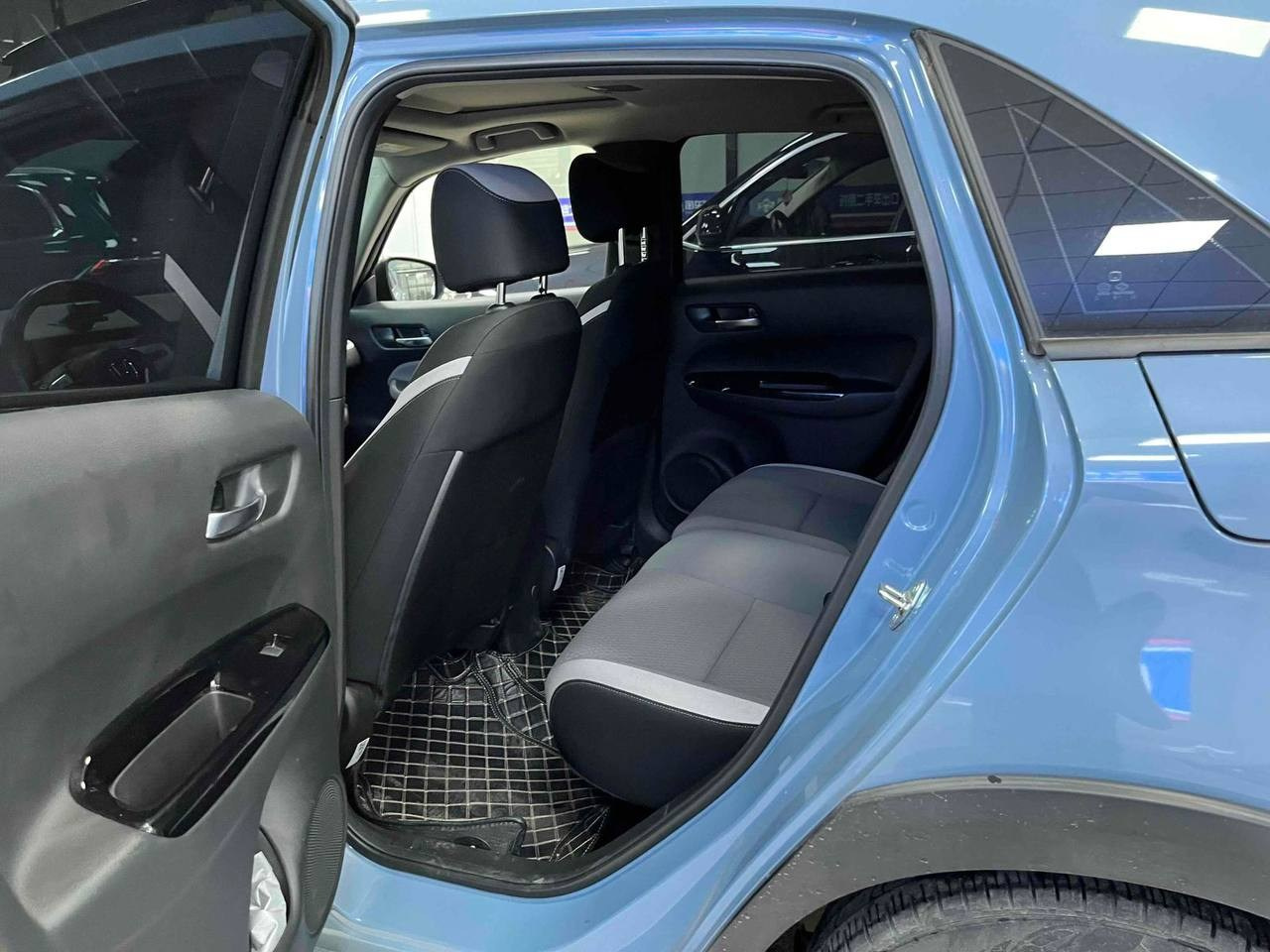 Разгрузка автомобилей. Staroute Auto