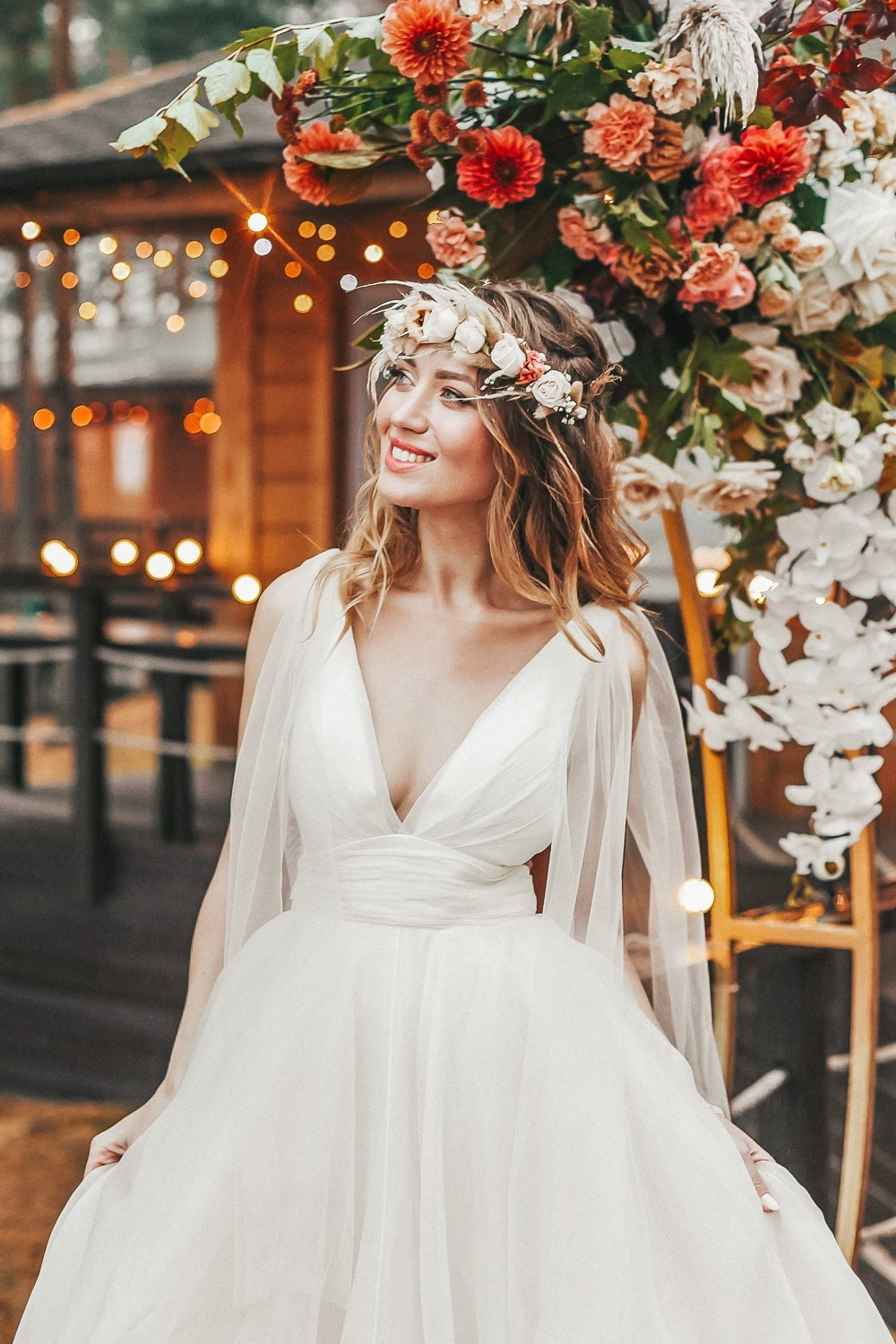 свадебное платье в спб, найти свадебный салон, букет для невесты, хороший ведущий на свадьбу, костюм для жениха, платье для невесты,  подшить свадебное платье, ателье свадебное, фотограф на свадьбу, выпуск, праздник, венчание