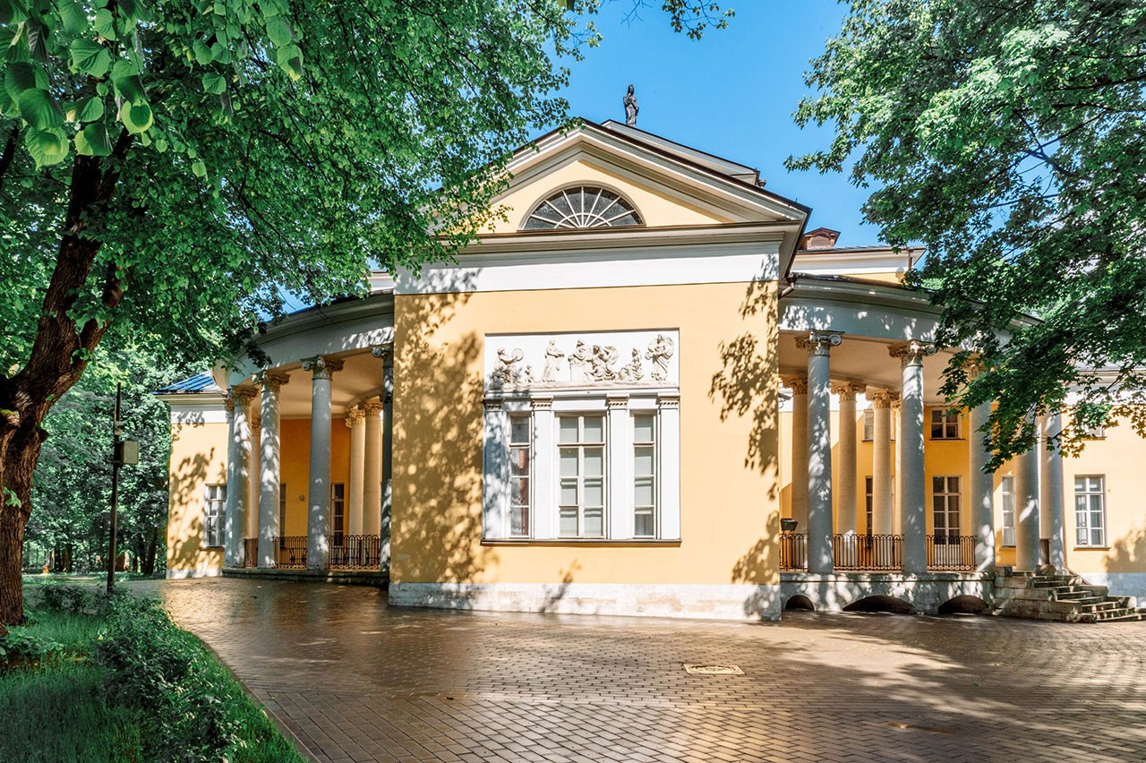 Москва. Усадьба Люблино. Фотограф для маркетплейсов Михаил Бове