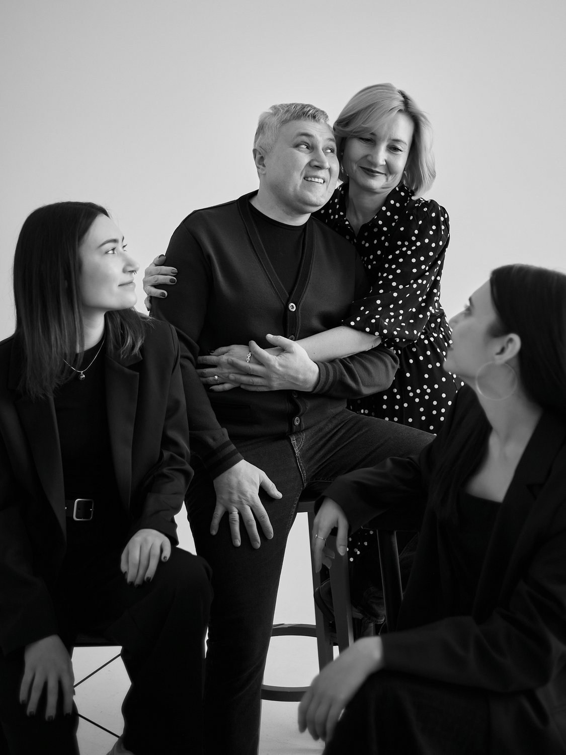 Семейная съемка в студии. Портретный фотограф в Санкт-Петербурге