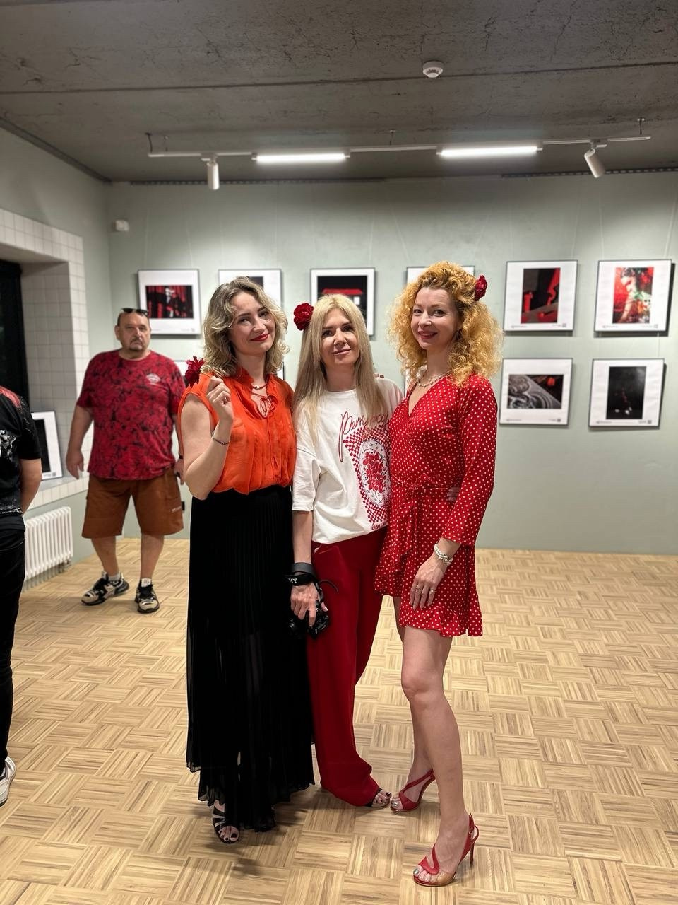 Организация выставки. Фотограф Наталия Шляпина в Ростове-на-Дону