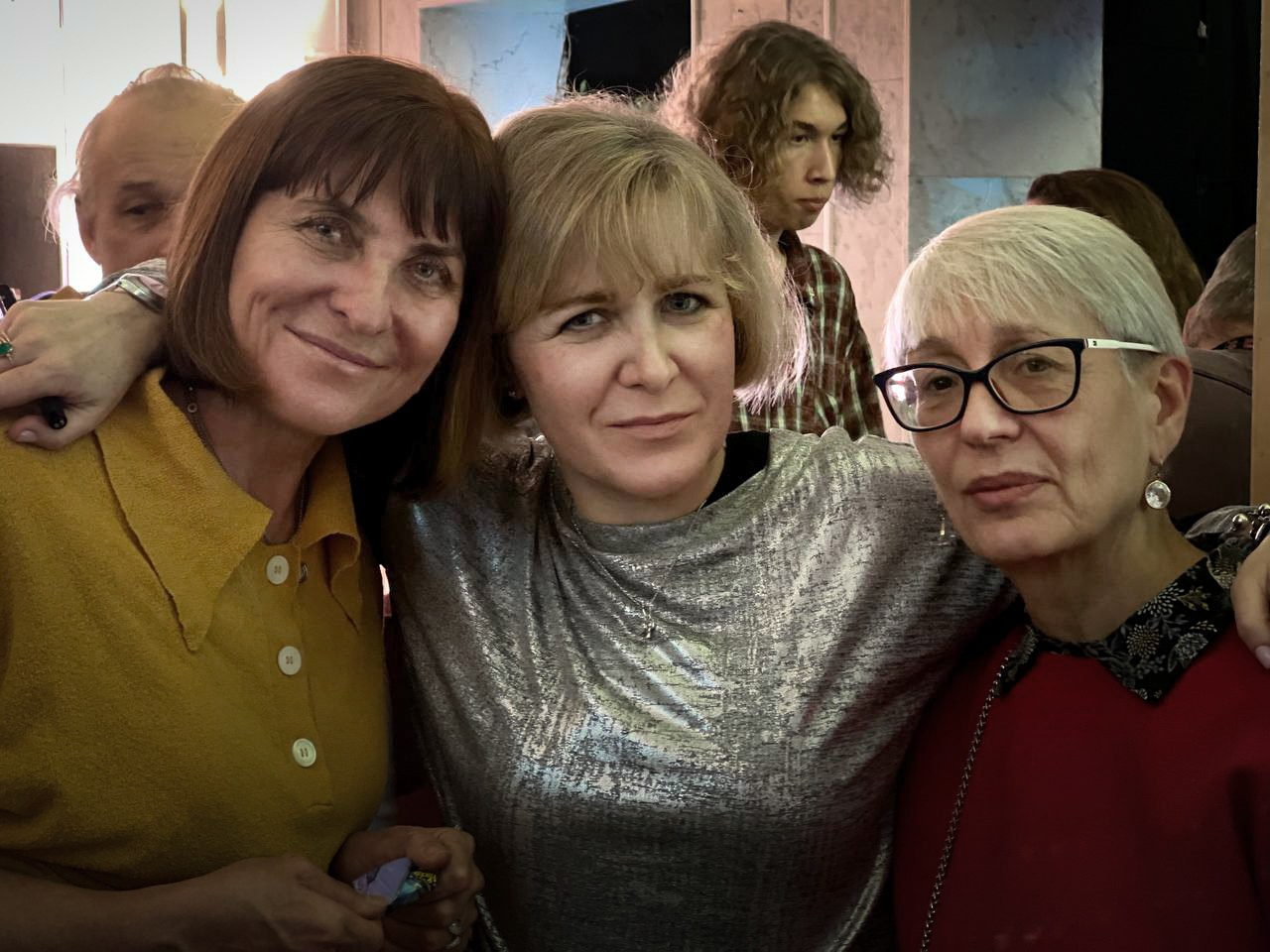 УРАВНЕНИЕ С НЕИЗВЕСТНЫМИ Фотовыставка Надежды Найденовой в КЦ ЗИЛ. Reportage, architectural, fine art photographer Lena Melnikova in Moscow