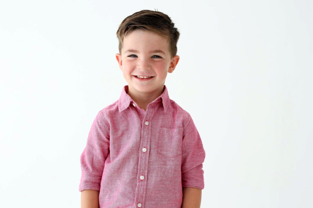 Детская одежда для маркетплейсов. Фотосессия в студии в Москве от профессионального фотографа услуги по доступным ценам