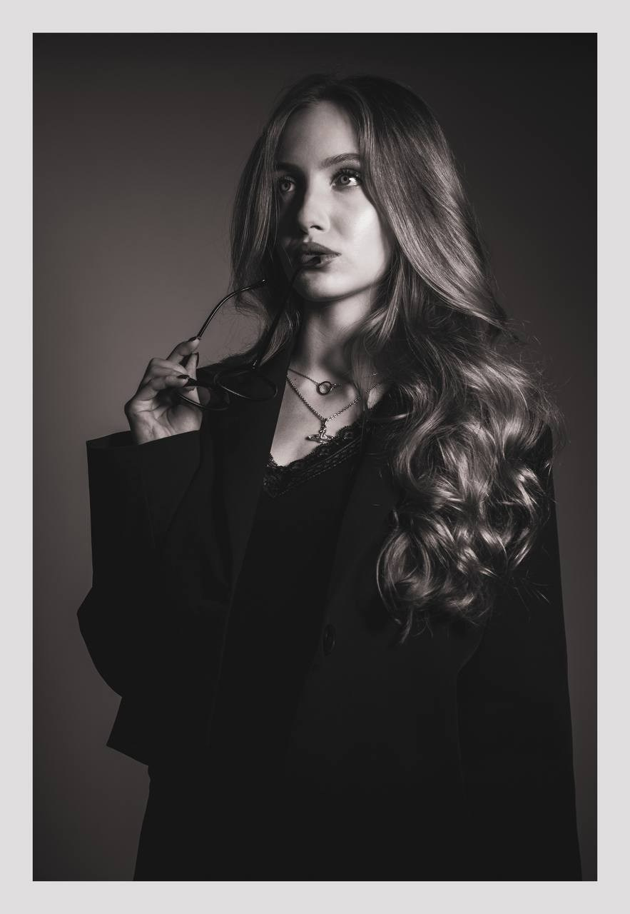 Портретная съемка — Яна. Портретный фотограф в Орле. Готовые фото за 3 дня! Помощь в позировании. Советы по организации