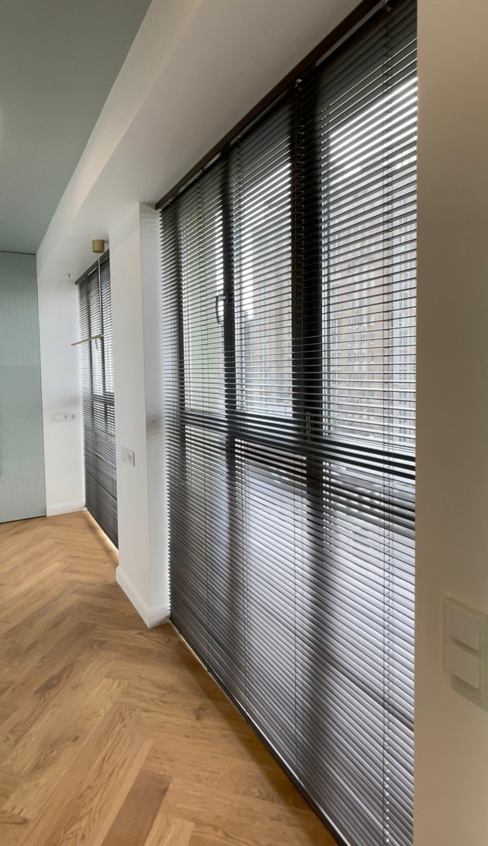 Портьеры для дома Шторы для спальни Римские шторы тюль бархат. Студия интерьерных решений SUNHOUSE. Натяжные потолки, шторы, текстиль