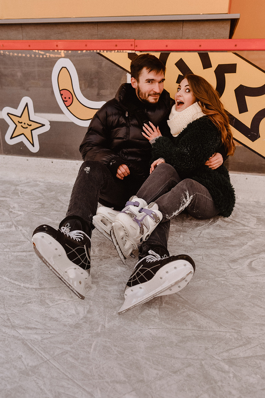 Вика и Максим на катке. Свадебный и семейный фотограф в Ростове-на-Дону Елена Сторожок
