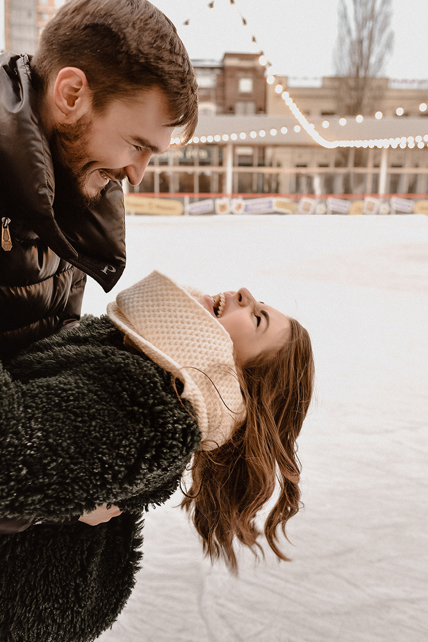 Вика и Максим на катке. Свадебный и семейный фотограф в Ростове-на-Дону Елена Сторожок