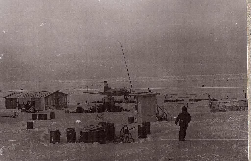 Исторические фотографии. Фотоальбом показывающий увлекательный мир авиации и мир медведей Андрея Иванова