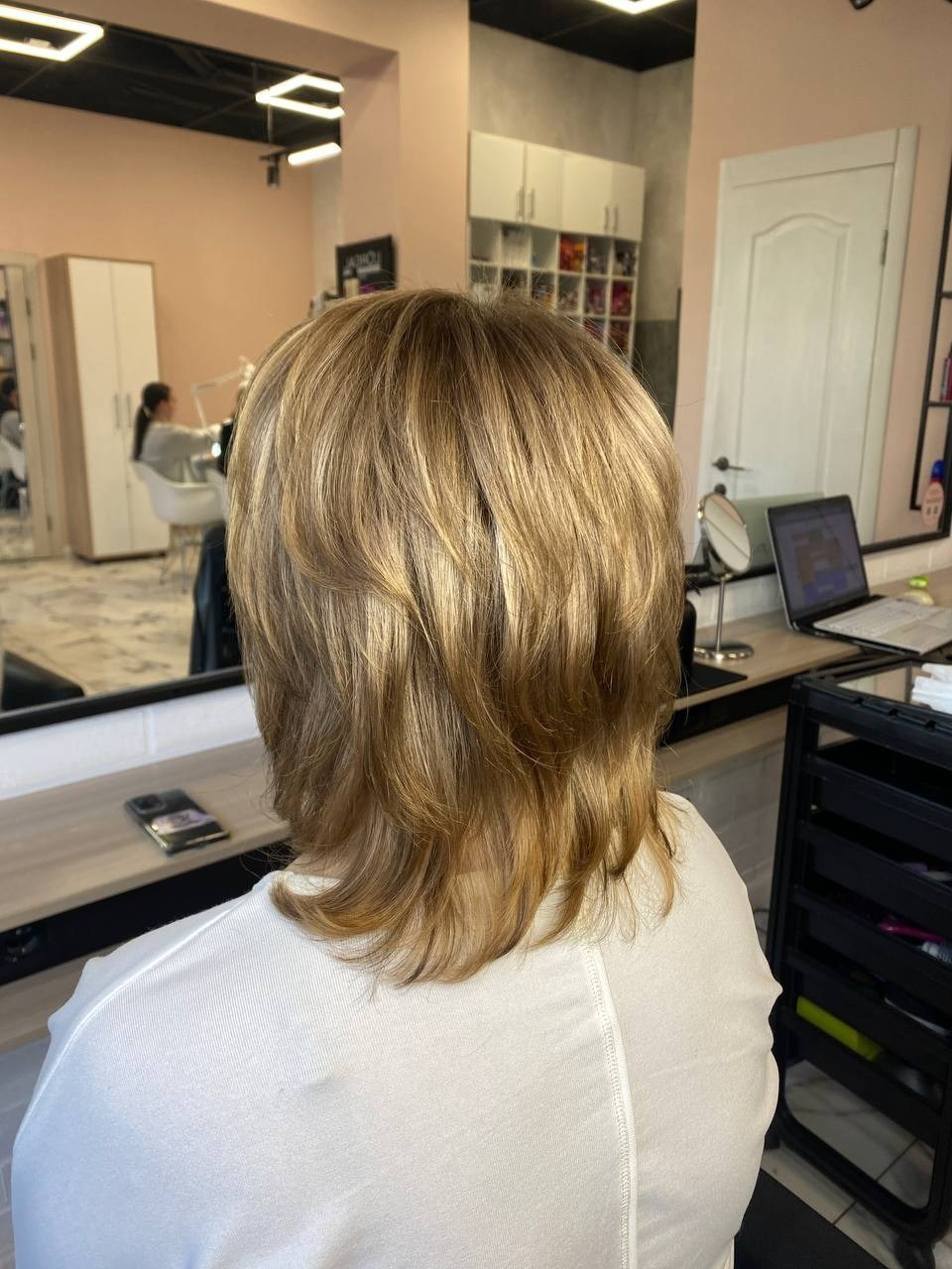 СТРИЖКИ. Салон красоты PUDRA