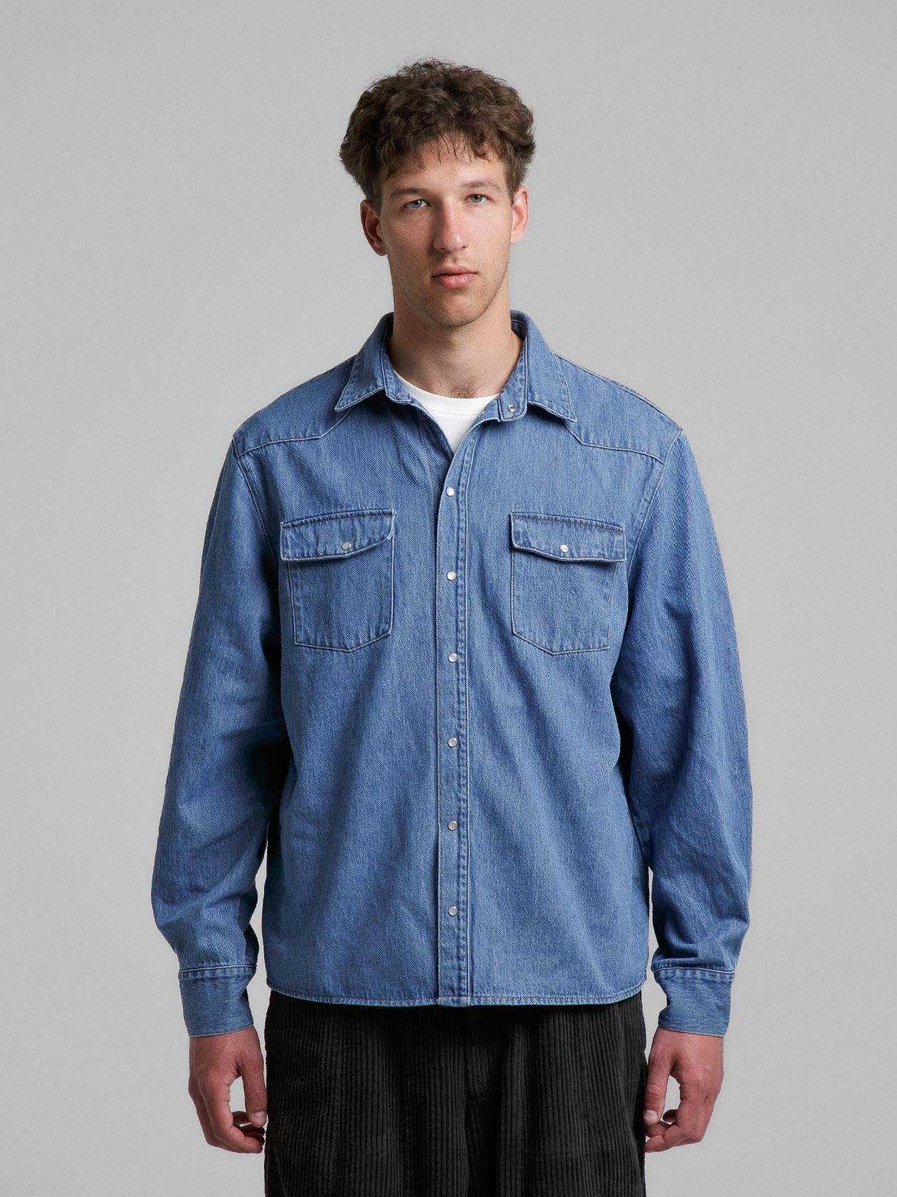 Каталог на моделях. Предметная и каталожная съемка в Москве!