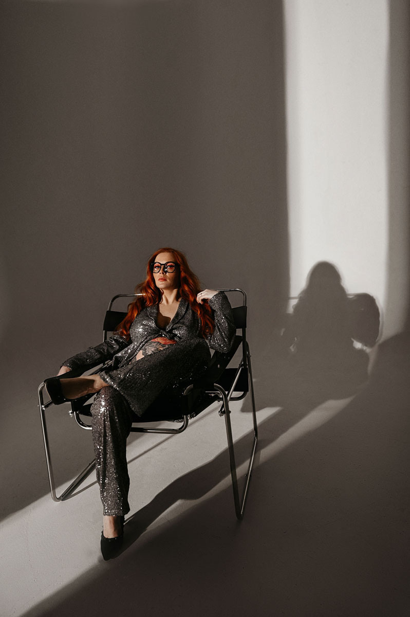 Беременность в фотостудии. Фотограф Виктория Волосникова