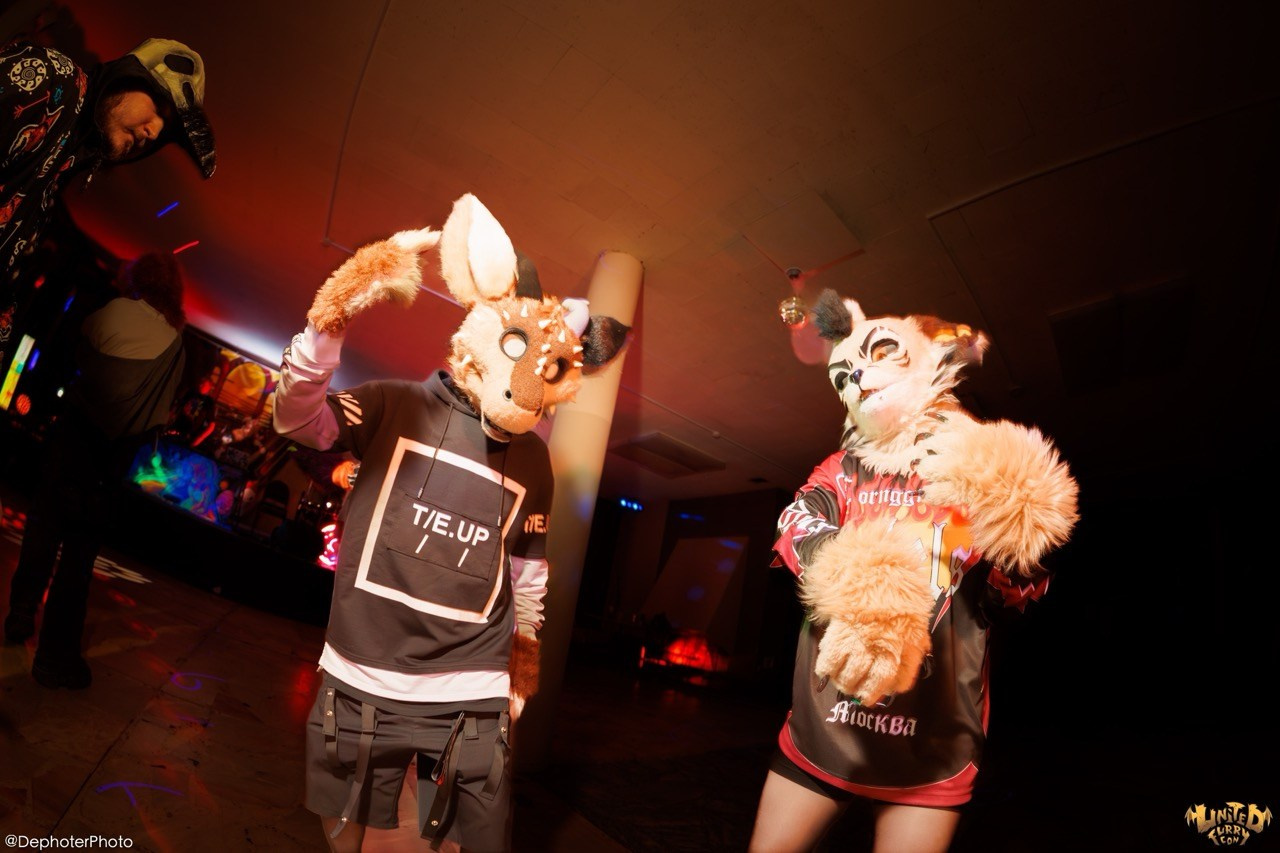United Furry Convention 2026. Различные мероприятия и просто фотографии людей
