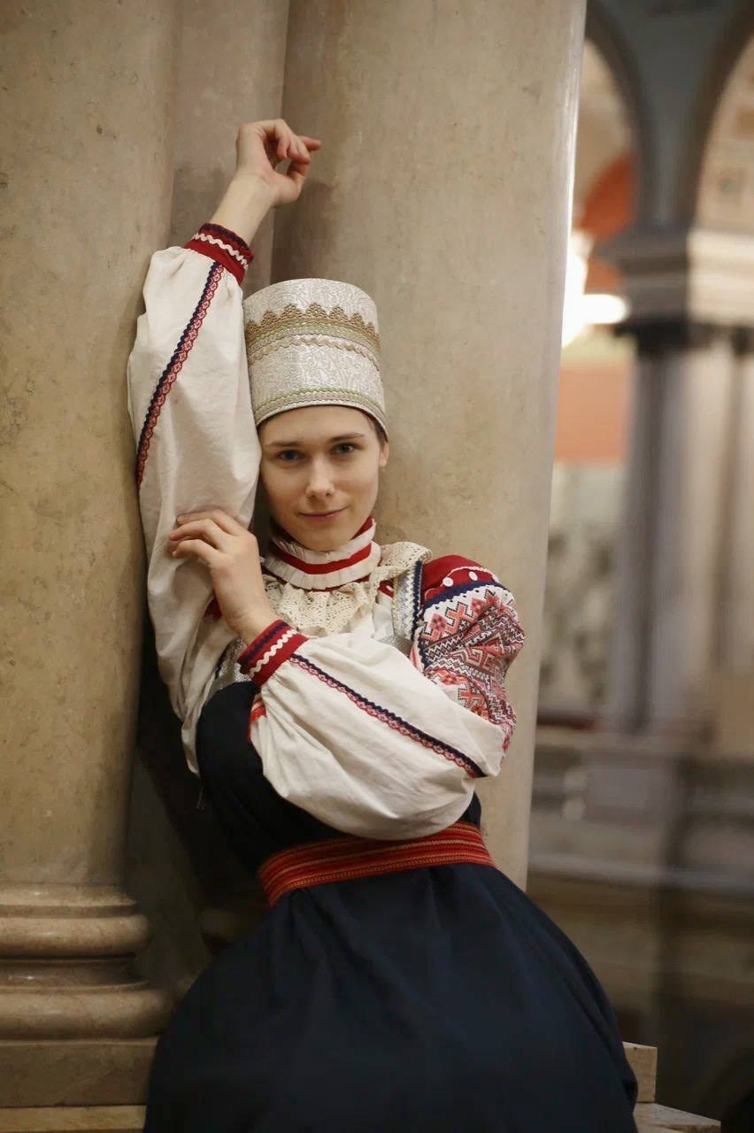 Русский народный. Костюмер, художник кино и телевидения в спб