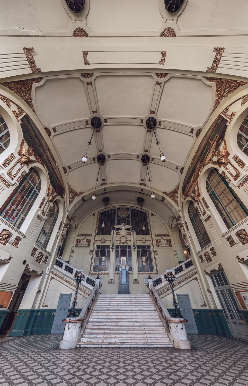 Saint Petersburg — personal project of photographer Vadim Sherbakov. Vadim Sherbakov Portfolio