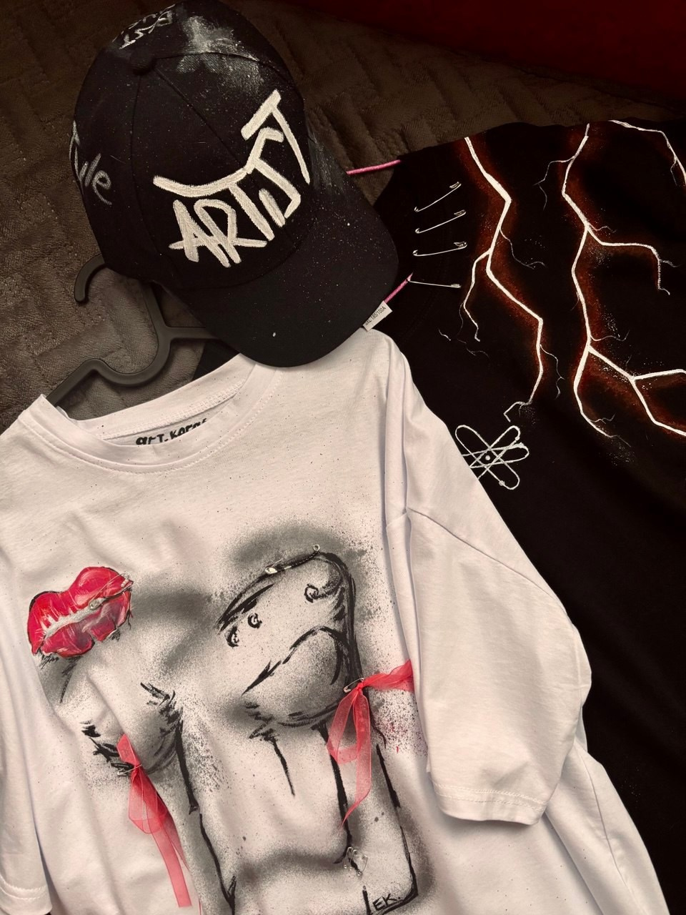 Кастомизация одежды. ART.KARAS — студия кастомизации одежды и арт-мероприятий