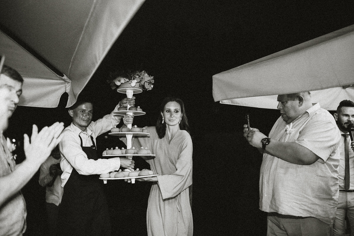 Максим и Полина. Соня Черных (sophieblack)