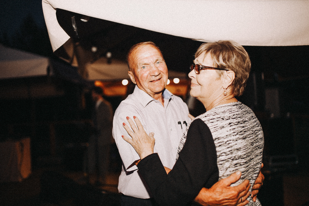 Максим и Полина. Соня Черных (sophieblack)