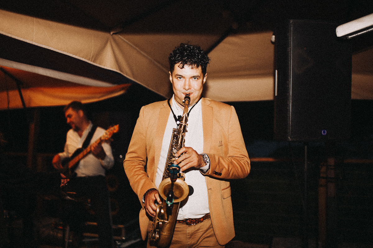 Максим и Полина. Соня Черных (sophieblack)