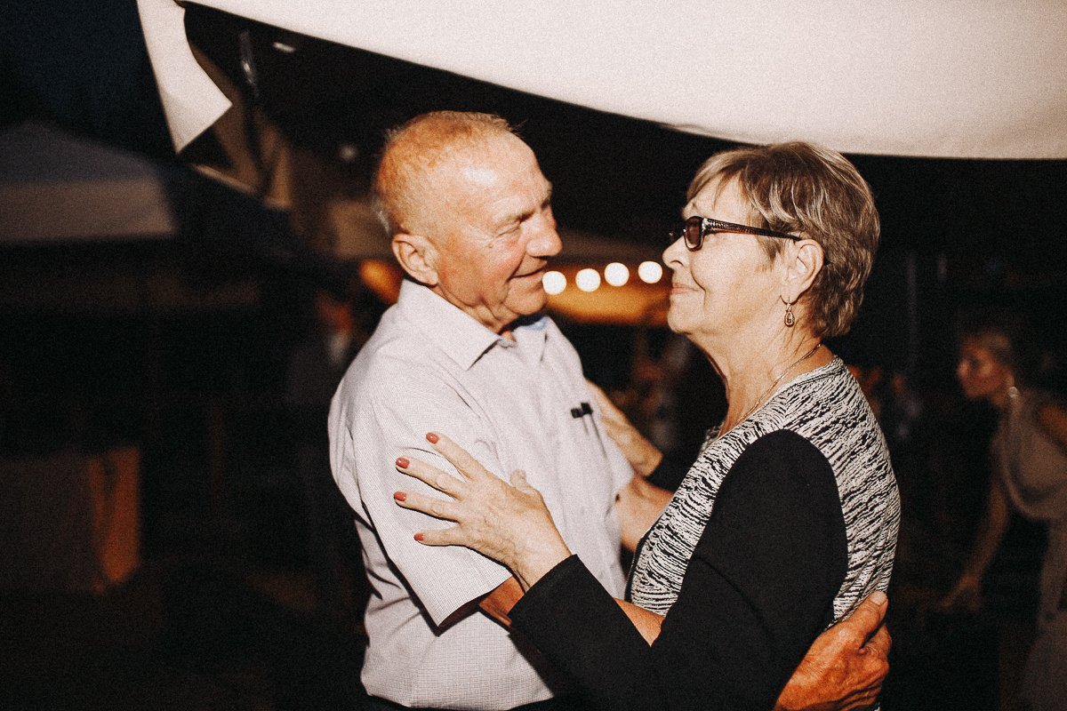 Максим и Полина. Соня Черных (sophieblack)