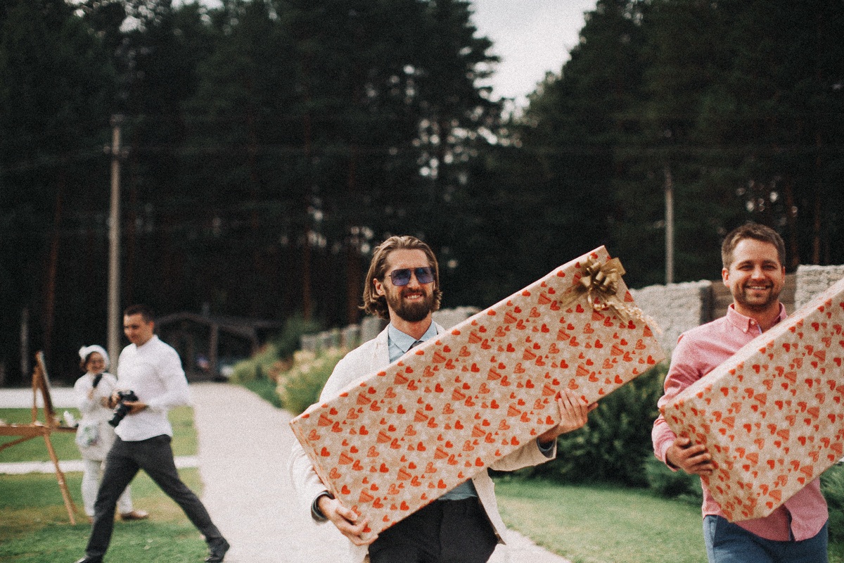 Максим и Полина. Соня Черных (sophieblack)