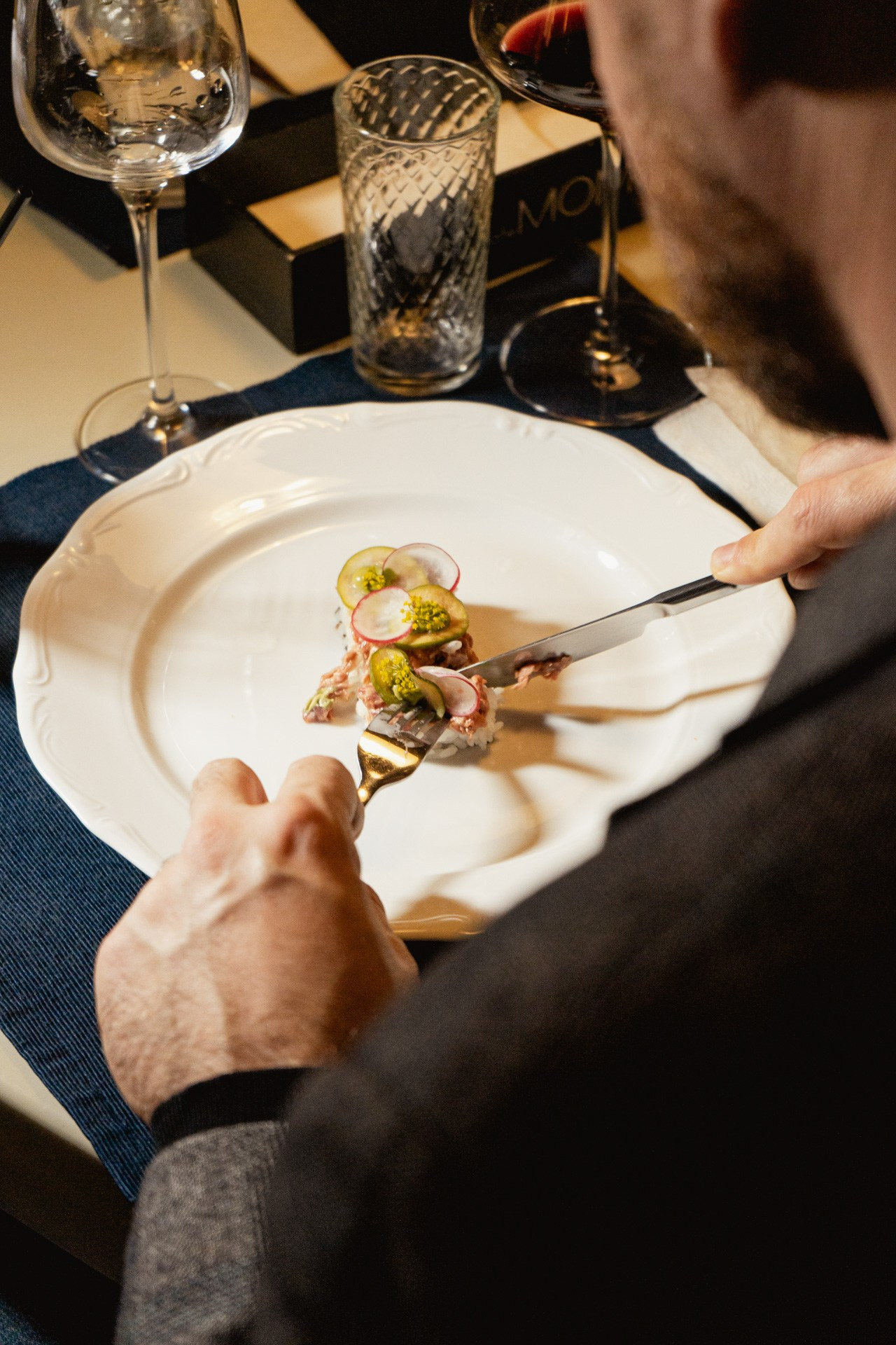 Фотосъёмка для Бизнеса на Пхукете – контент для продвижения, рекламы и маркетинга. Ян Долматов — фотограф, видеограф и продюсер на Пхукете, Таиланд