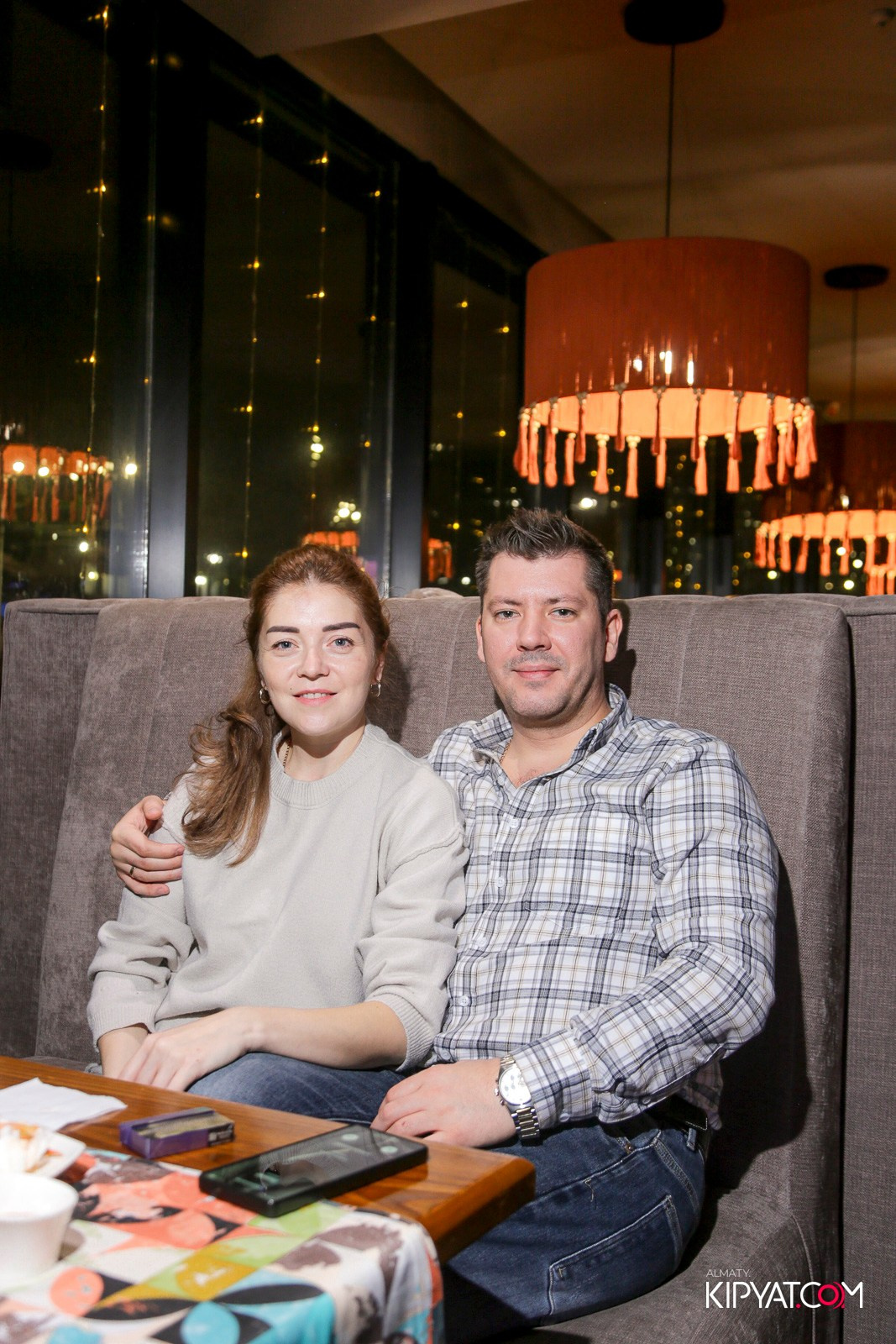 LIFE GRILL CAFE. КИПЯТКОМ АЛМАТЫ!