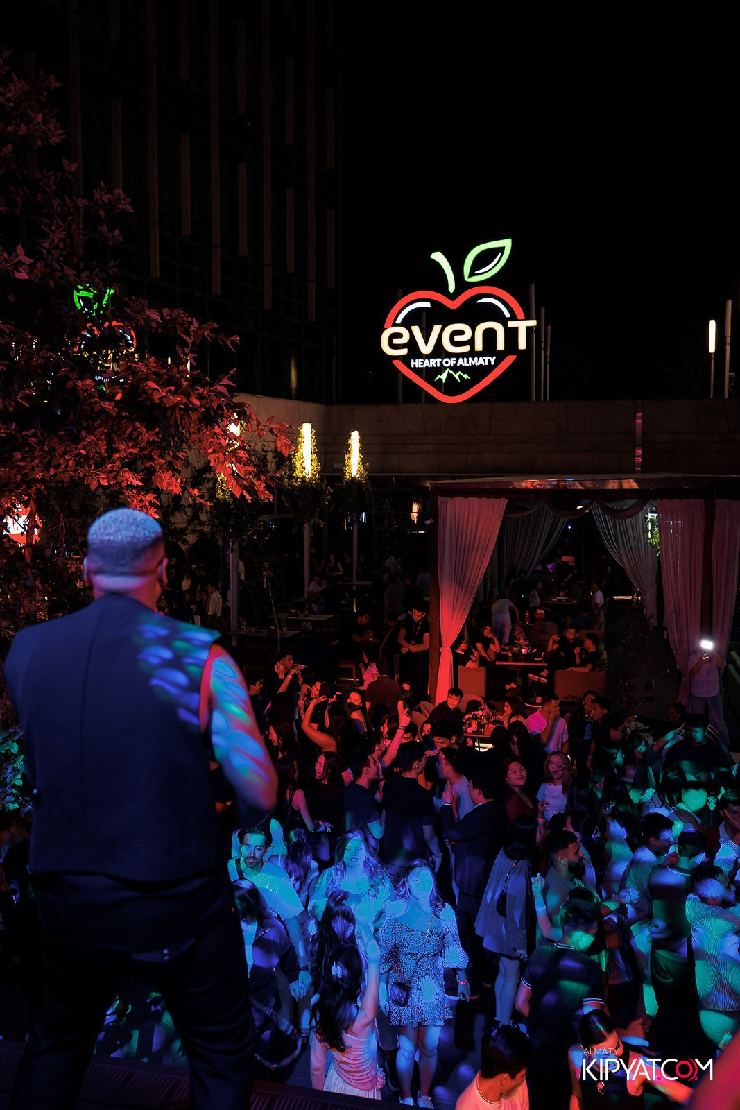 EVENT BAR. КИПЯТКОМ АЛМАТЫ!