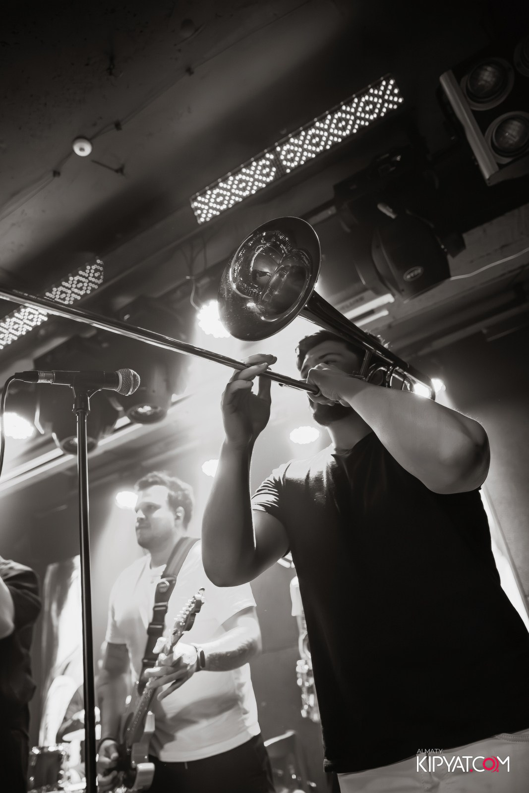 СУББОТА В MUNCHEN PUB. КИПЯТКОМ АЛМАТЫ!