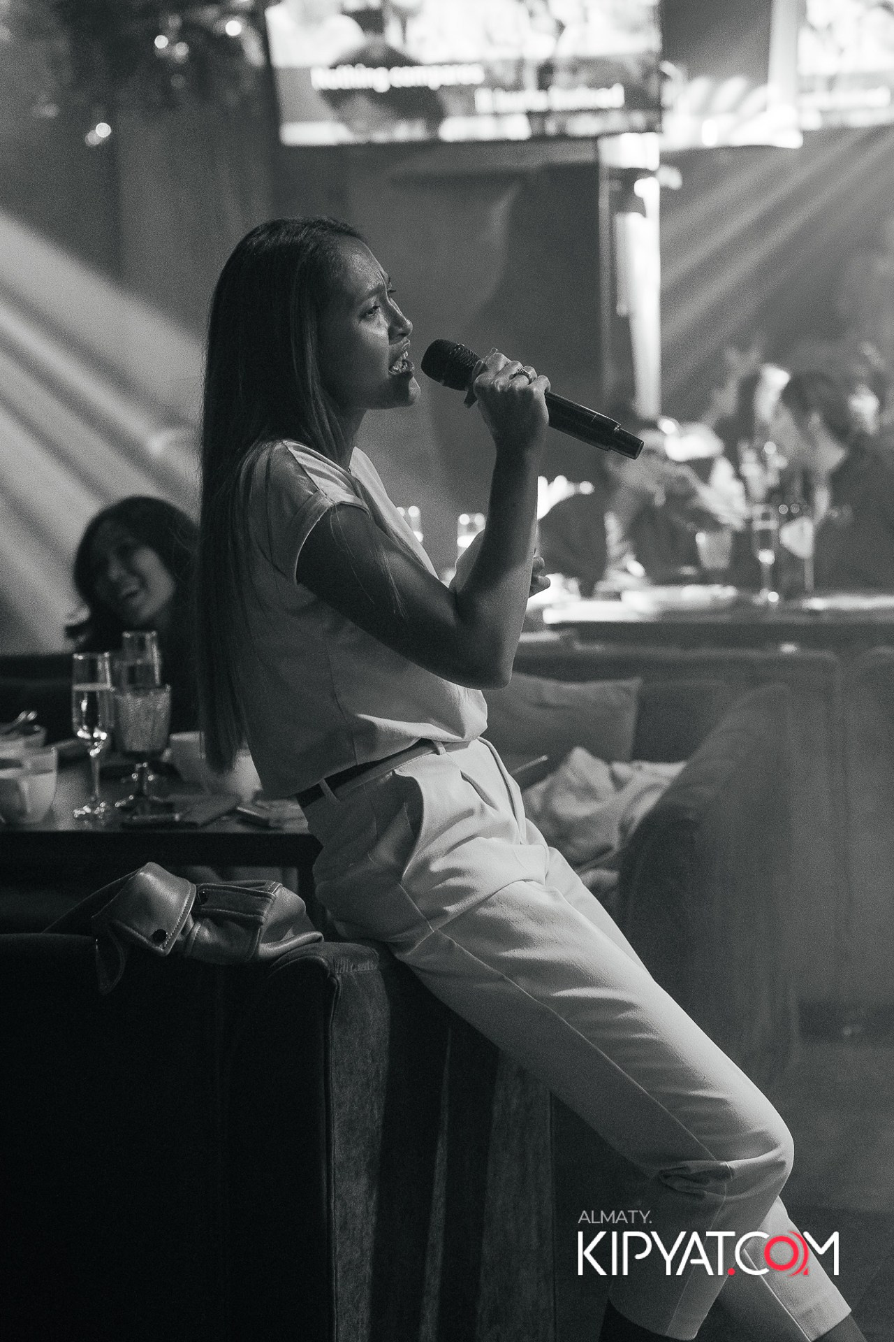 ДОРОГАЯ, Я НА ПИЛ. КИПЯТКОМ АЛМАТЫ!