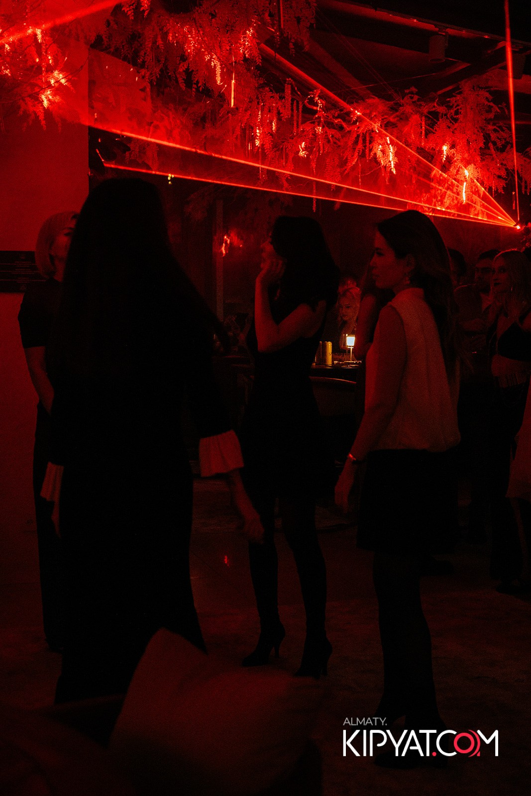 EDEN BAR & RESTAURANT. КИПЯТКОМ АЛМАТЫ!