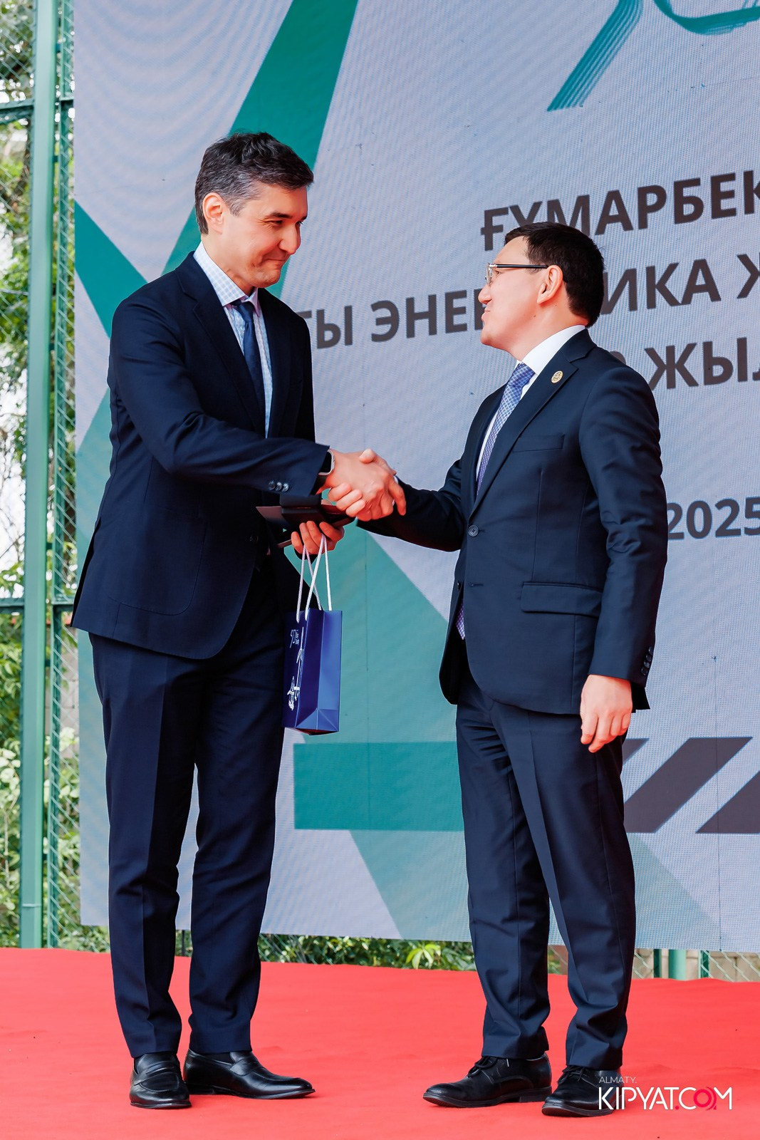 50 ЛЕТ — АЛМАТИНСКИЙ УНИВЕРСИТЕТ ЭНЕРГЕТИКИ И СВЯЗИ. КИПЯТКОМ АЛМАТЫ!