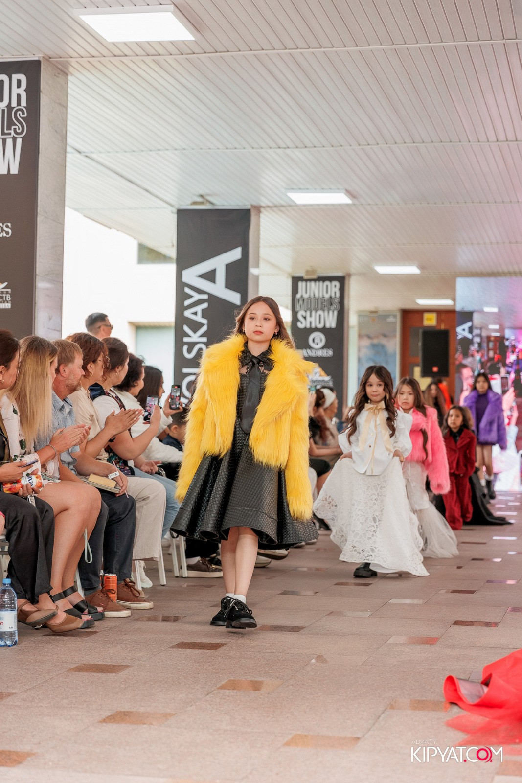 JUNIOR FASHION SHOW. КИПЯТКОМ АЛМАТЫ!