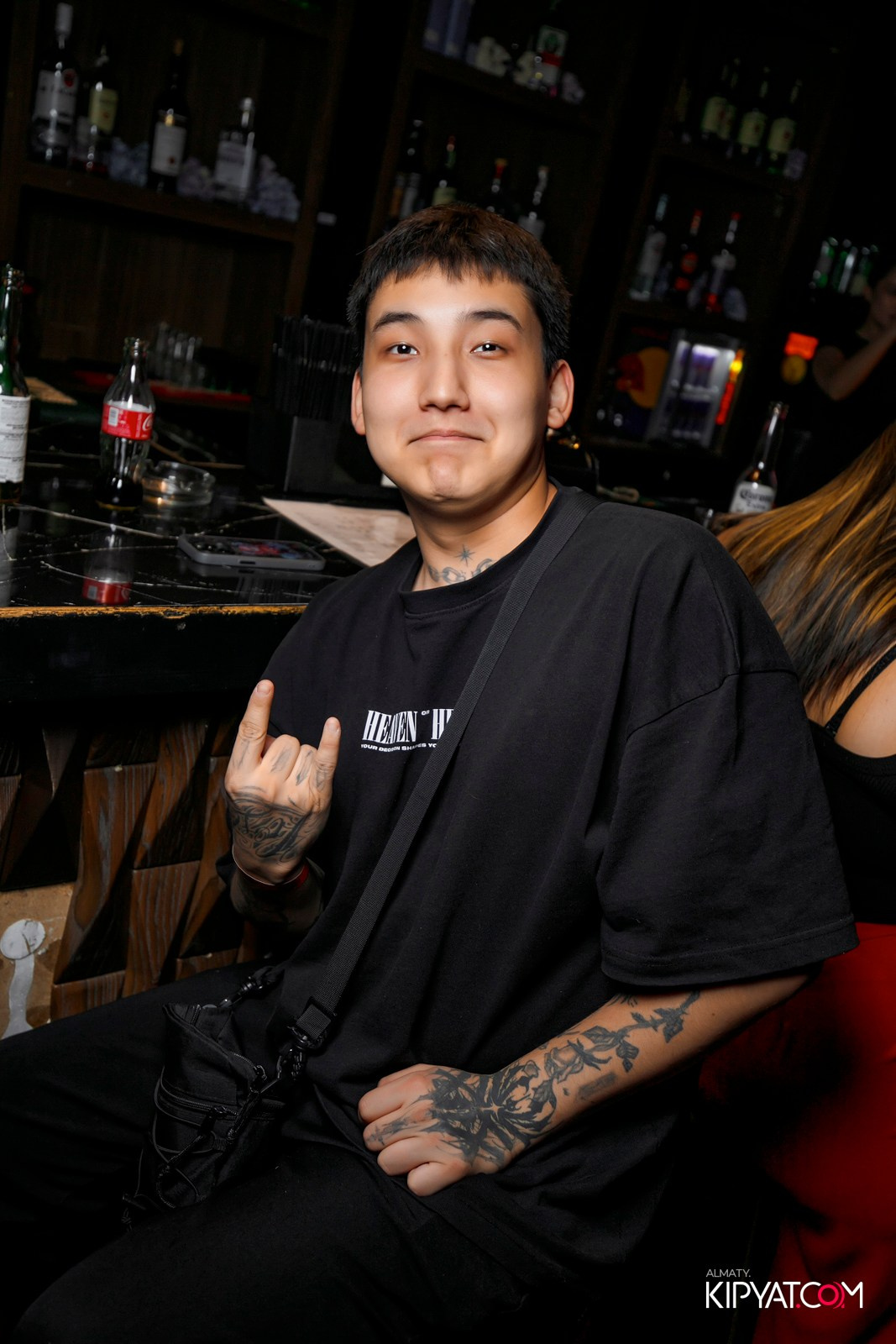 UYAT EMES BAR. КИПЯТКОМ АЛМАТЫ!