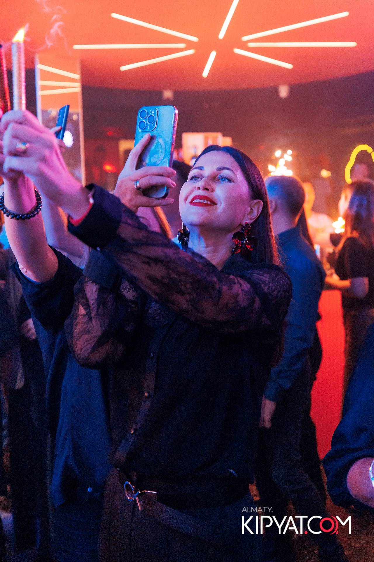 КОНЦЕРТ ГРУППЫ HIFI SANTA BARBARA. КИПЯТКОМ АЛМАТЫ!