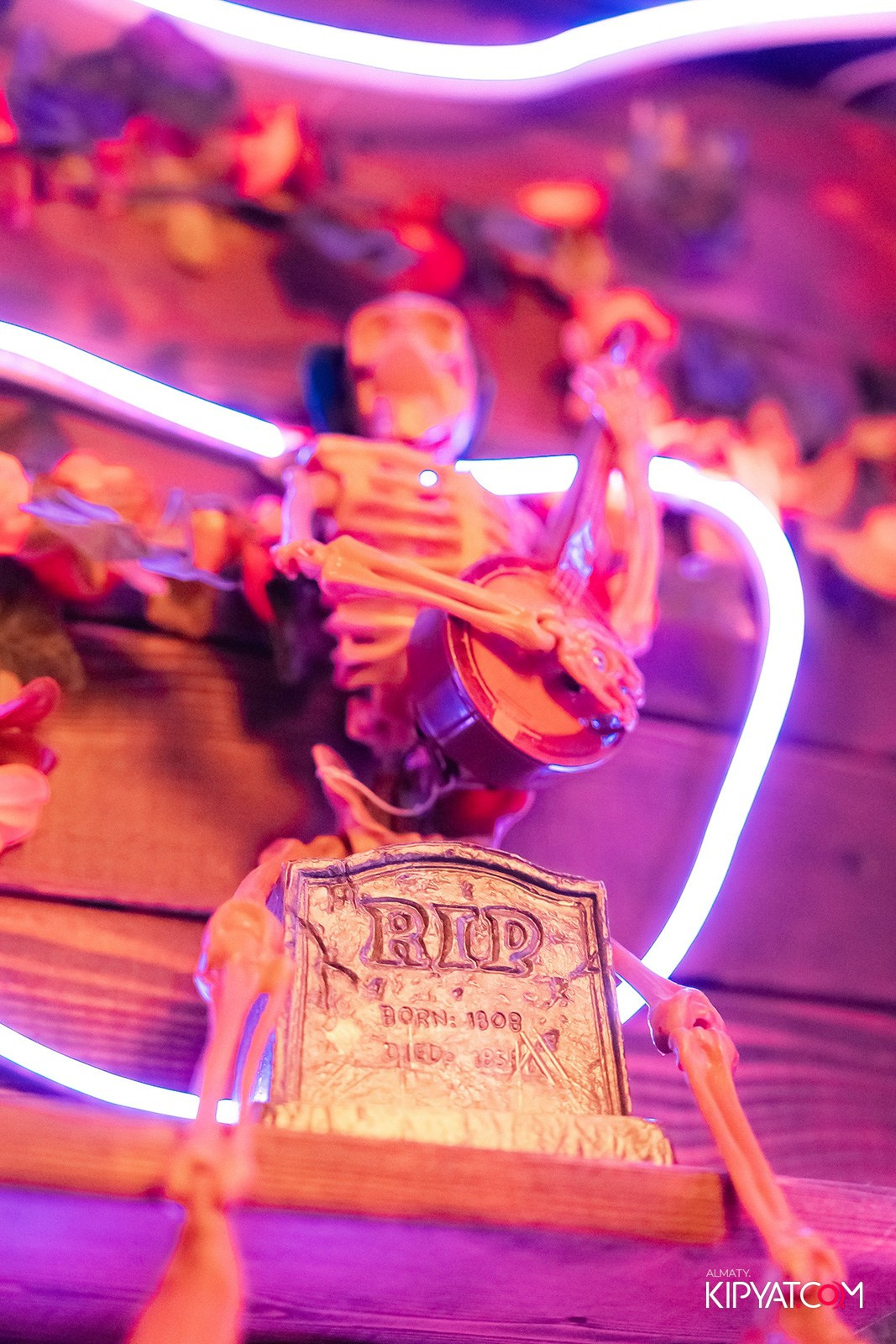 VICTORY PUB. КИПЯТКОМ АЛМАТЫ!