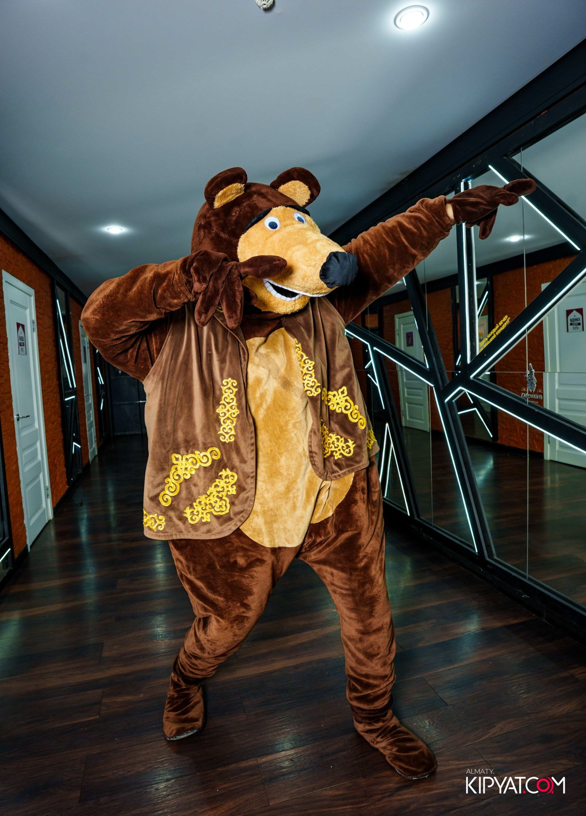 УХО И МЕДВЕДЬ НА САИНА. КИПЯТКОМ АЛМАТЫ!