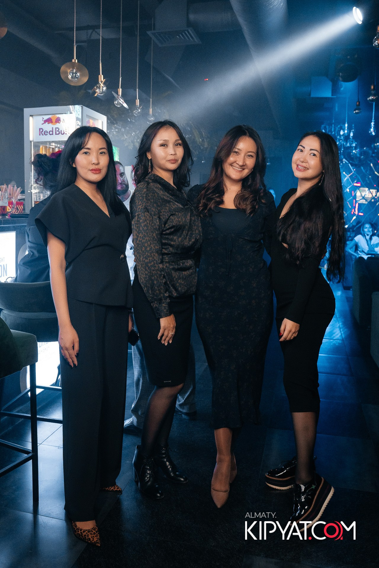 ДОРОГАЯ, Я НА ПИЛ. КИПЯТКОМ АЛМАТЫ!