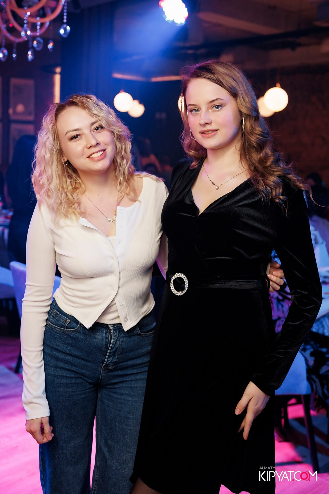 МУЗЫКАЛЬНОЕ ЛОТО В CAVIAR. КИПЯТКОМ АЛМАТЫ! Фотосъемка мероприятий в Алматы