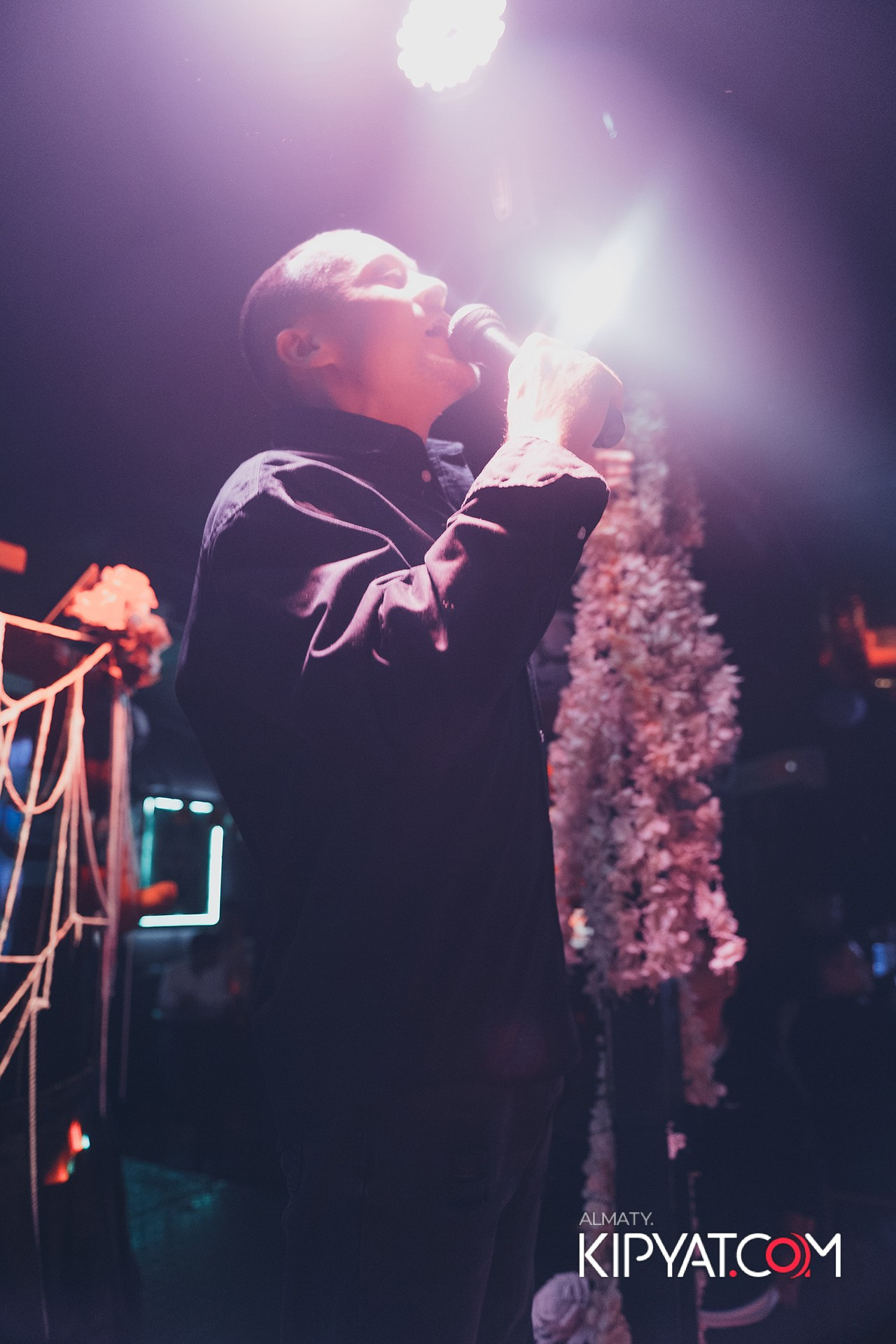 UYAT EMES BAR. КИПЯТКОМ АЛМАТЫ!