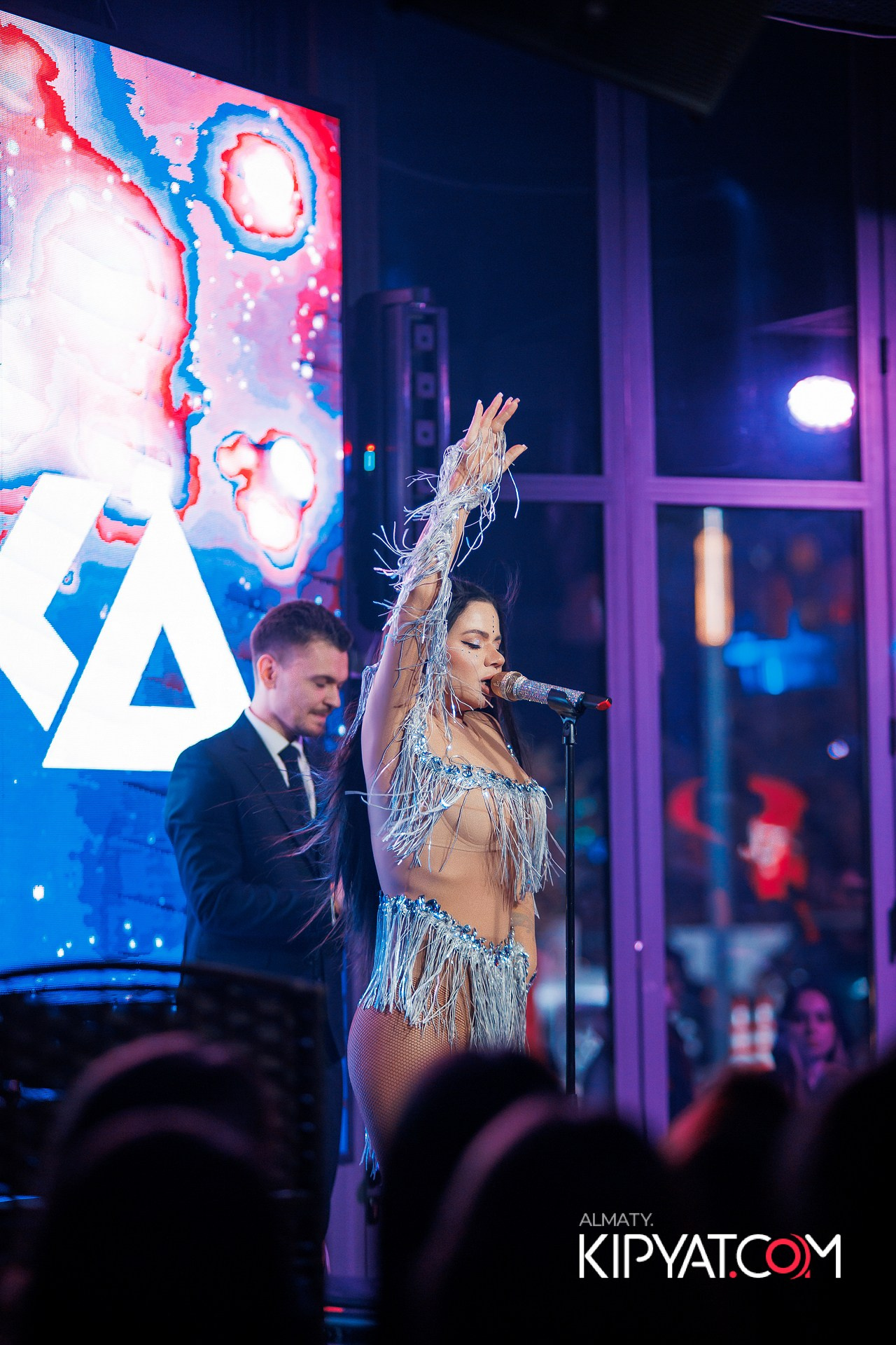 FRIENDS BAR & TERRACE. КИПЯТКОМ АЛМАТЫ!