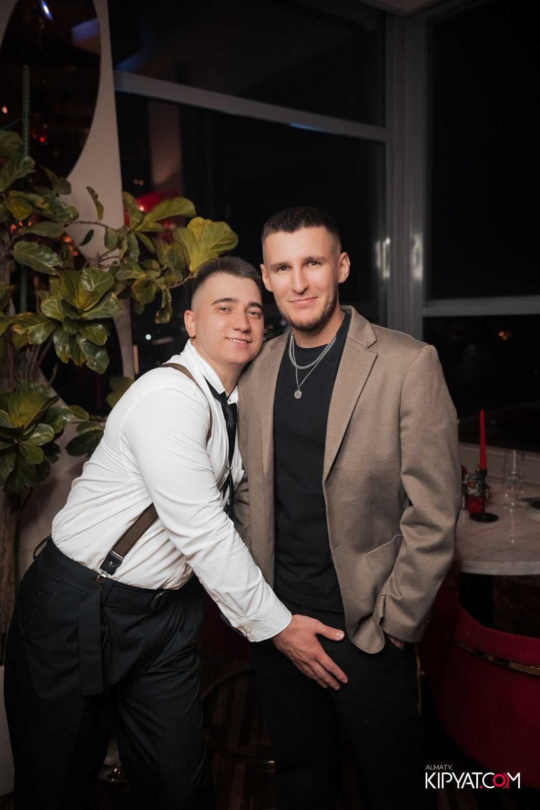 РЕСТОРАН BARFLY. КИПЯТКОМ АЛМАТЫ!