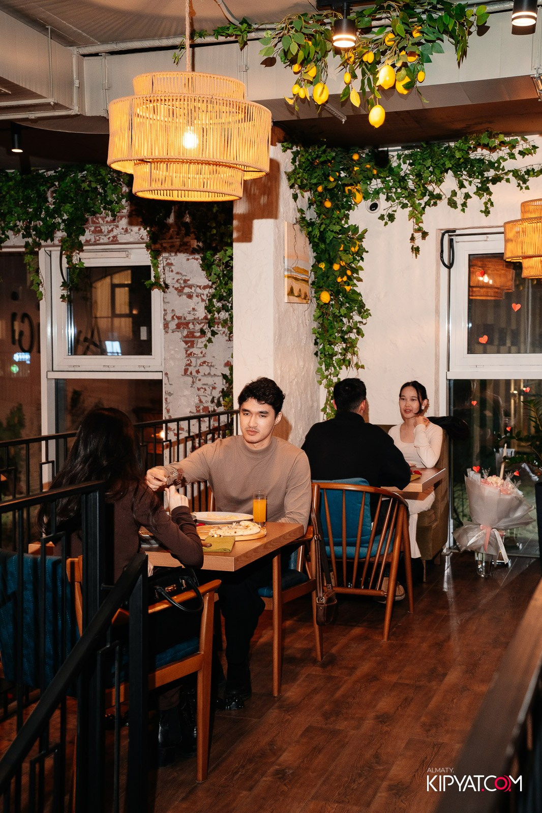 ДЕНЬ СВ.ВАЛЕНТИНА В РЕСТОРАНЕ AMICI. КИПЯТКОМ АЛМАТЫ!