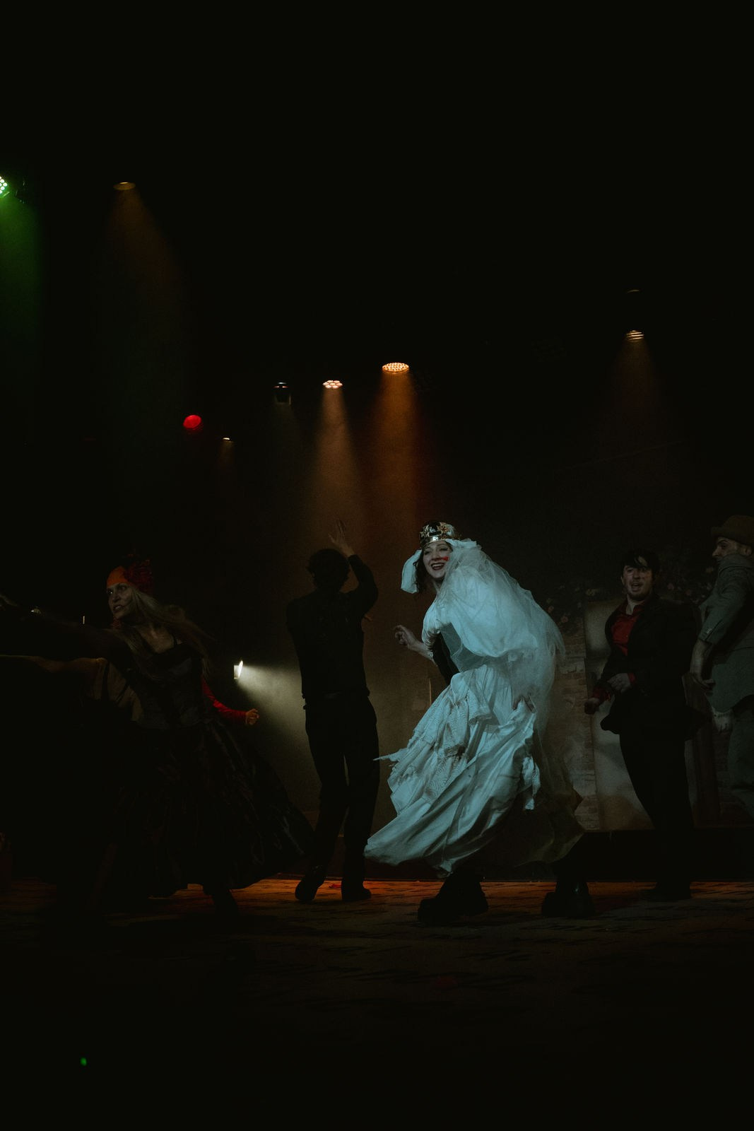 «Трехгрошовая опера». Режиссёр Даниил Филиппович