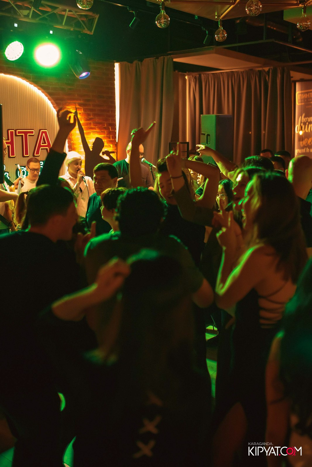 Пинта Bar & Grill на ул. Таттимбета. Кипятком Караганда