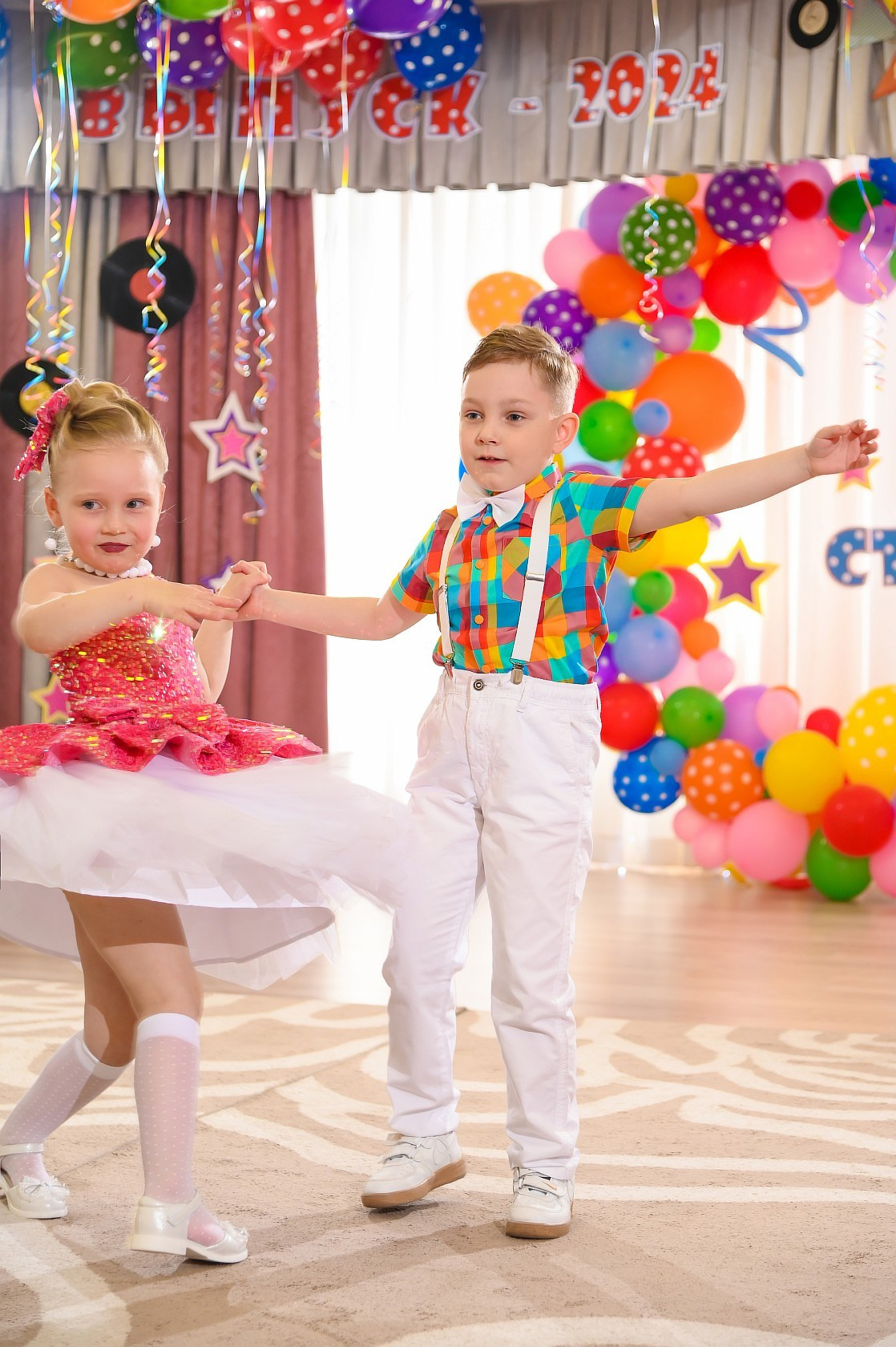 Выпускные в детсадах. Выпускные альбомы Искитим Бердск Новосибирск