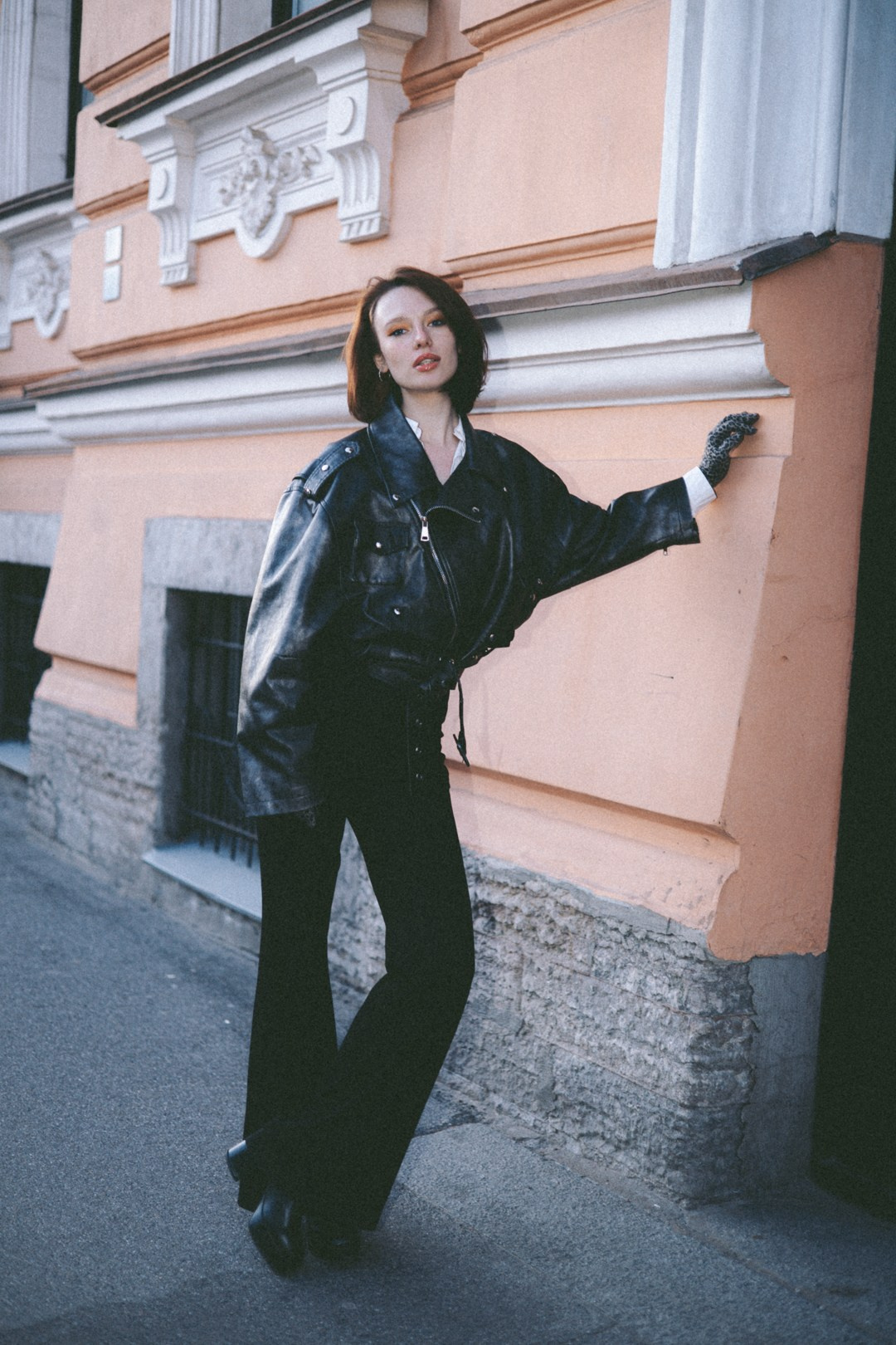 Street Yanita. Юлия Астра: Фотограф в Санкт-Петербурге. Снимаю женские портреты, уличные съёмки в Петербурге и людей с их собаками