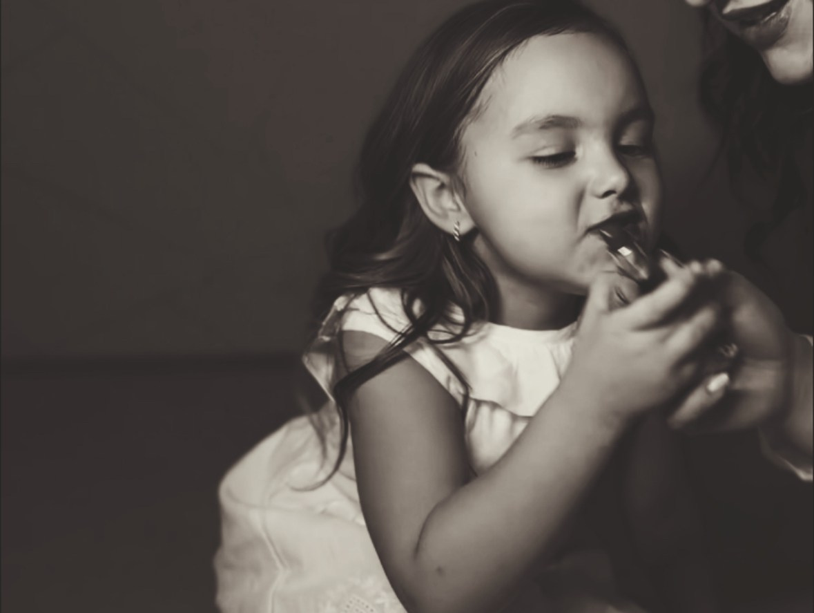 Мама и дочь. Женский фотограф, видеограф, визуальный артист. Радужный ХМАО